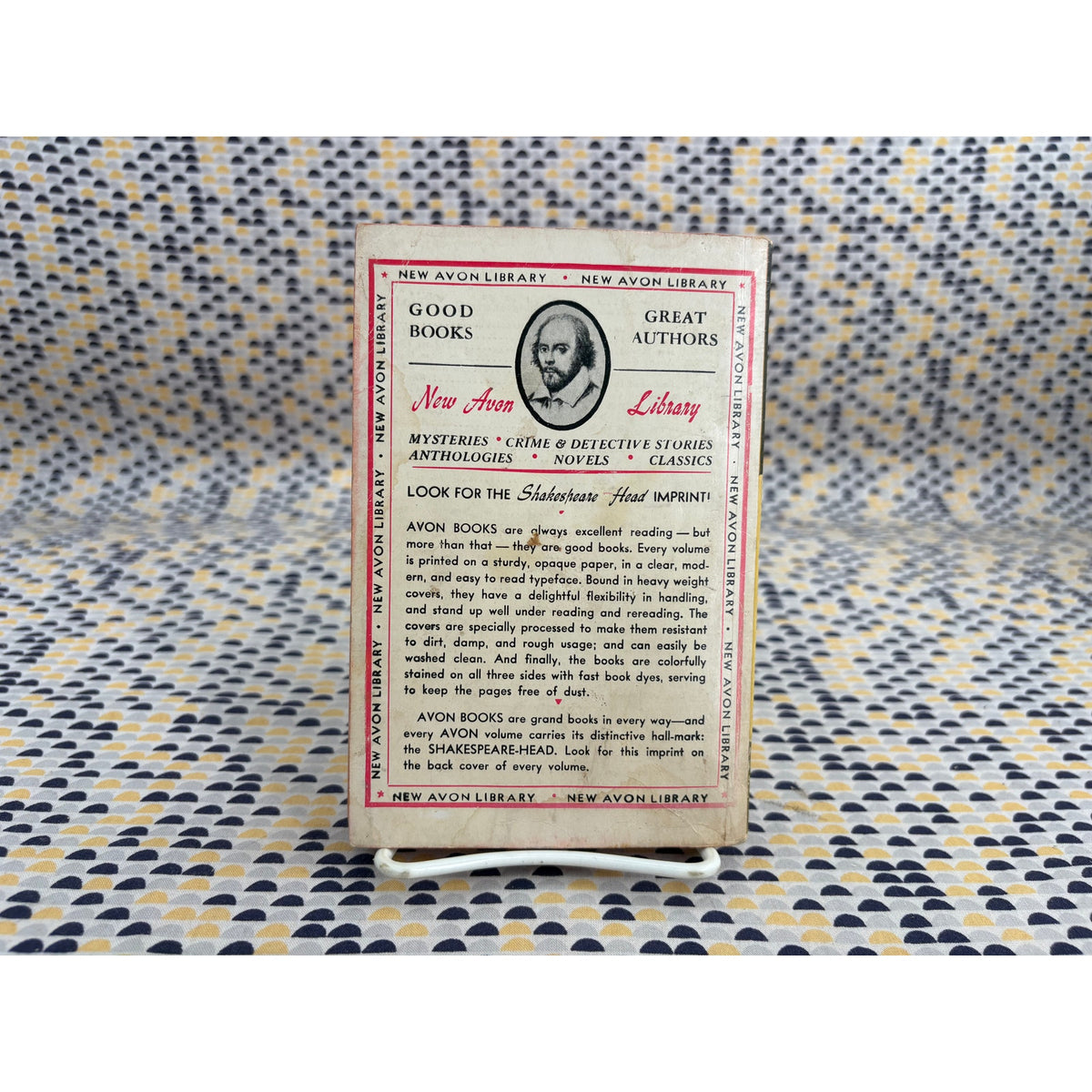 The Regatta Mystery - Agatha Christie - Avon 85 - Vintage Paperbacks