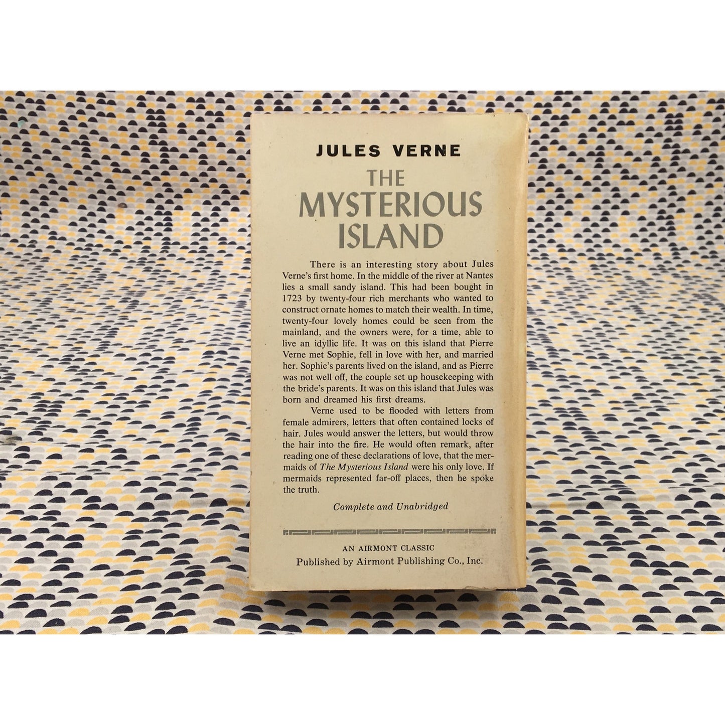 The Mysterious Island - Jules Verne - Airmont Classic - Paperback