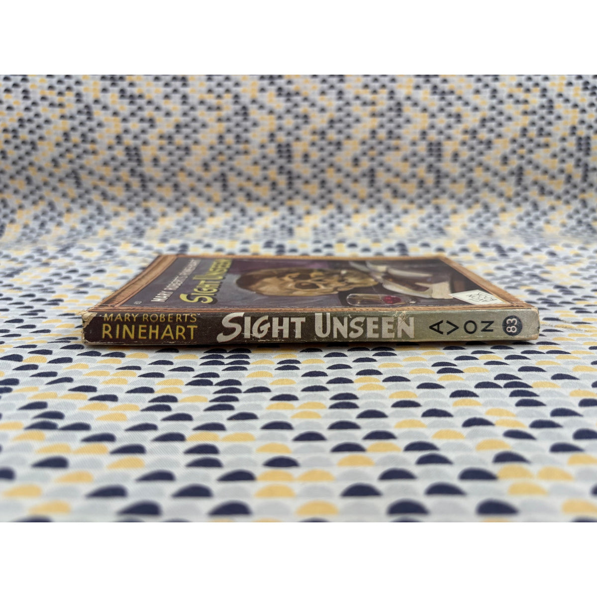 Sight Unseen - Mary Roberts Rinehart- Avon 83 - Vintage Paperbacks