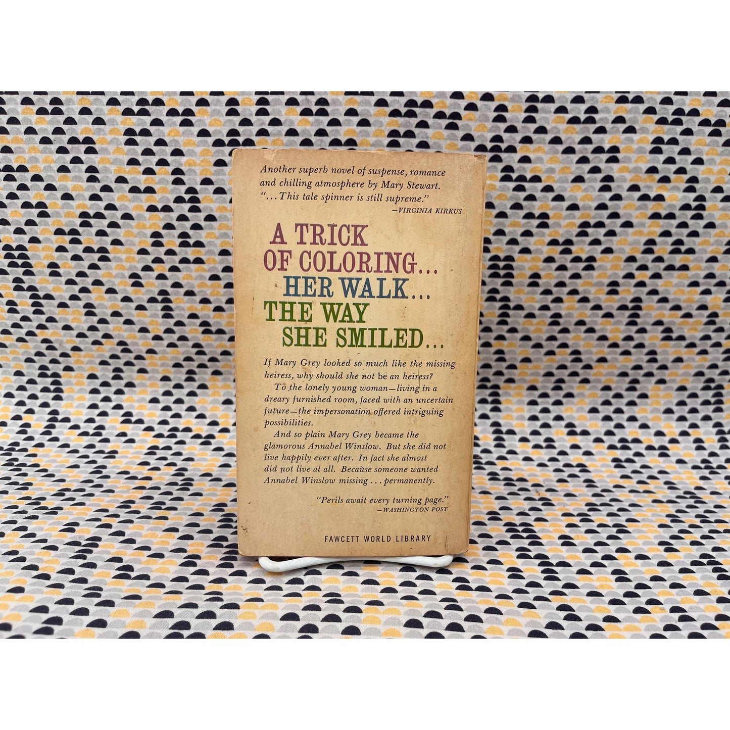 The Ivy Tree - Mary Stewart - Gothic - Crest Books - Paperback