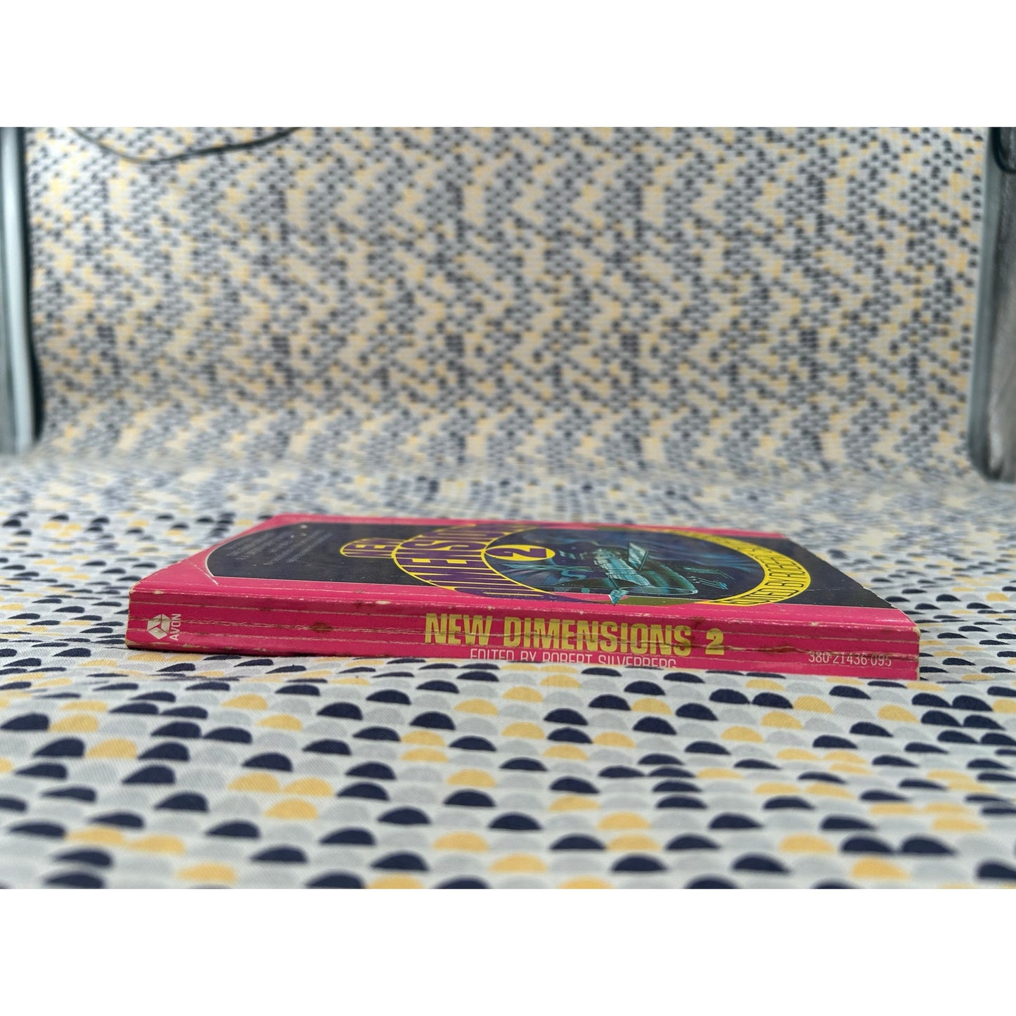 New Dimensions 2 - Robert Silverberg - Avon - Joanna Russ Lafferty Malzberg