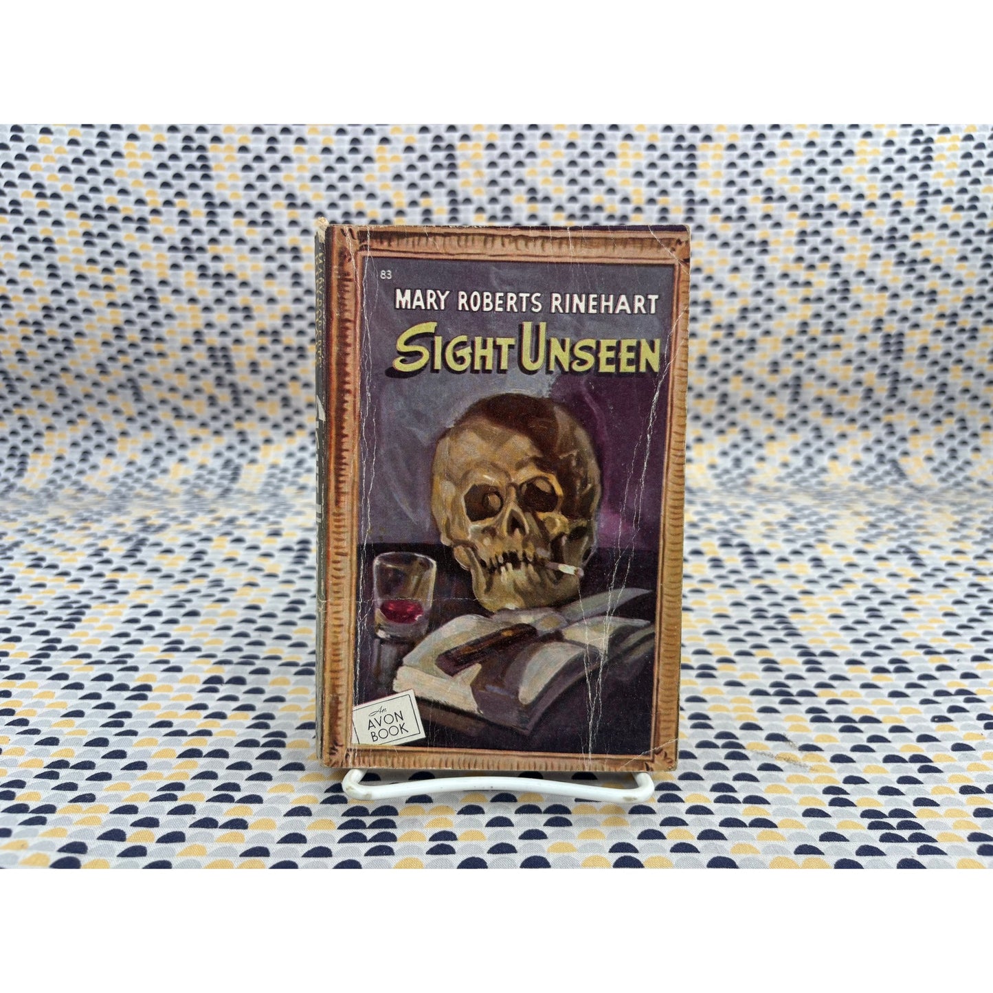 Sight Unseen - Mary Roberts Rinehart- Avon 83 - Vintage Paperbacks