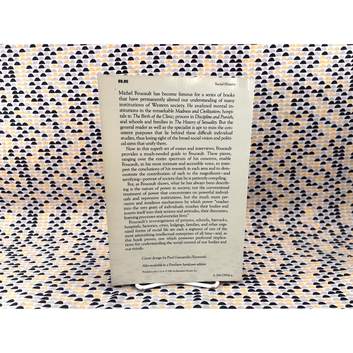 Power/Knowledge: Selected Interviews & Other Writings 1972-1977 - Michael Foucault - Pantheon Books- Paperback