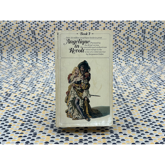 Angelique In Revolt - Sergeanne Golon - Bantam Book - Paperback