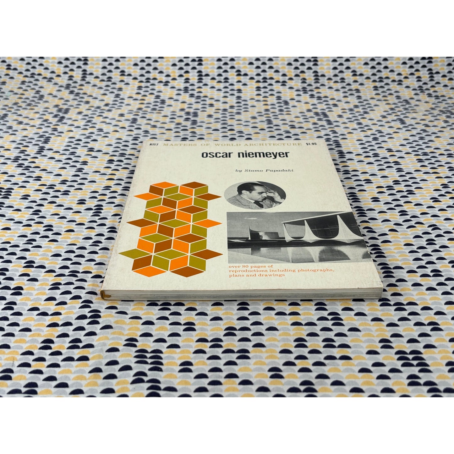 Oscar Niemeyer - Stamo Papadaki - George Braziller - Paperback