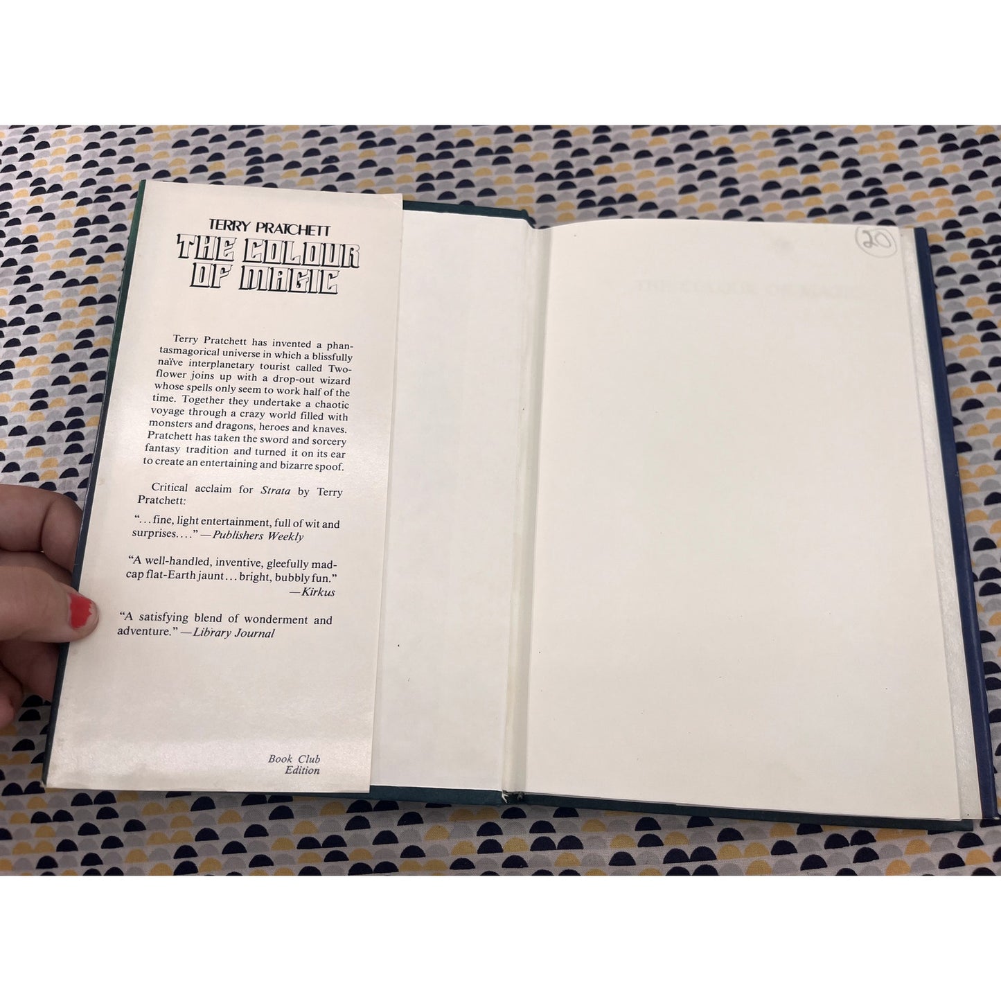 The Colour of Magic - Terry Pratchett - St. Martins Press - Hardcover - Club Edition