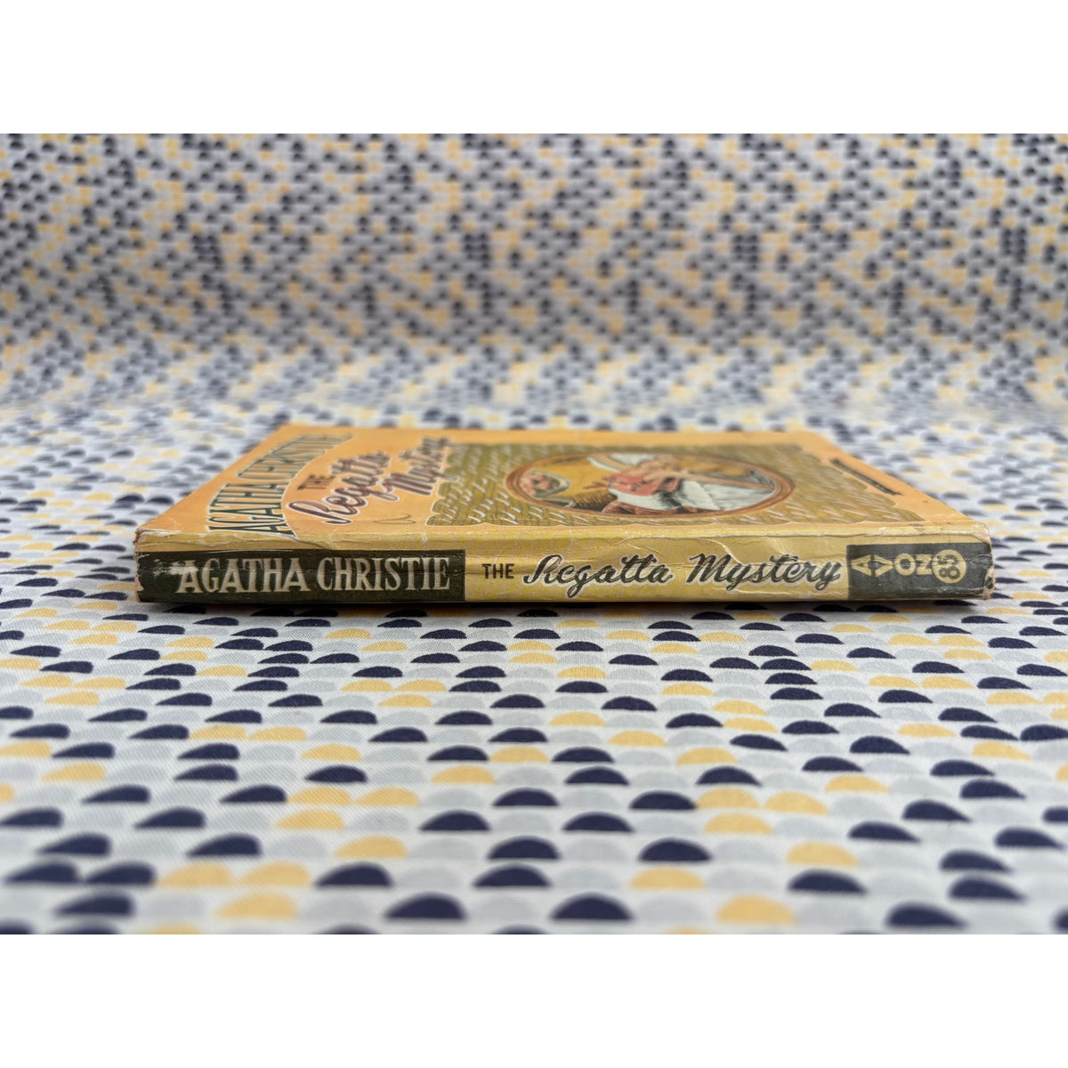 The Regatta Mystery - Agatha Christie - Avon 85 - Vintage Paperbacks