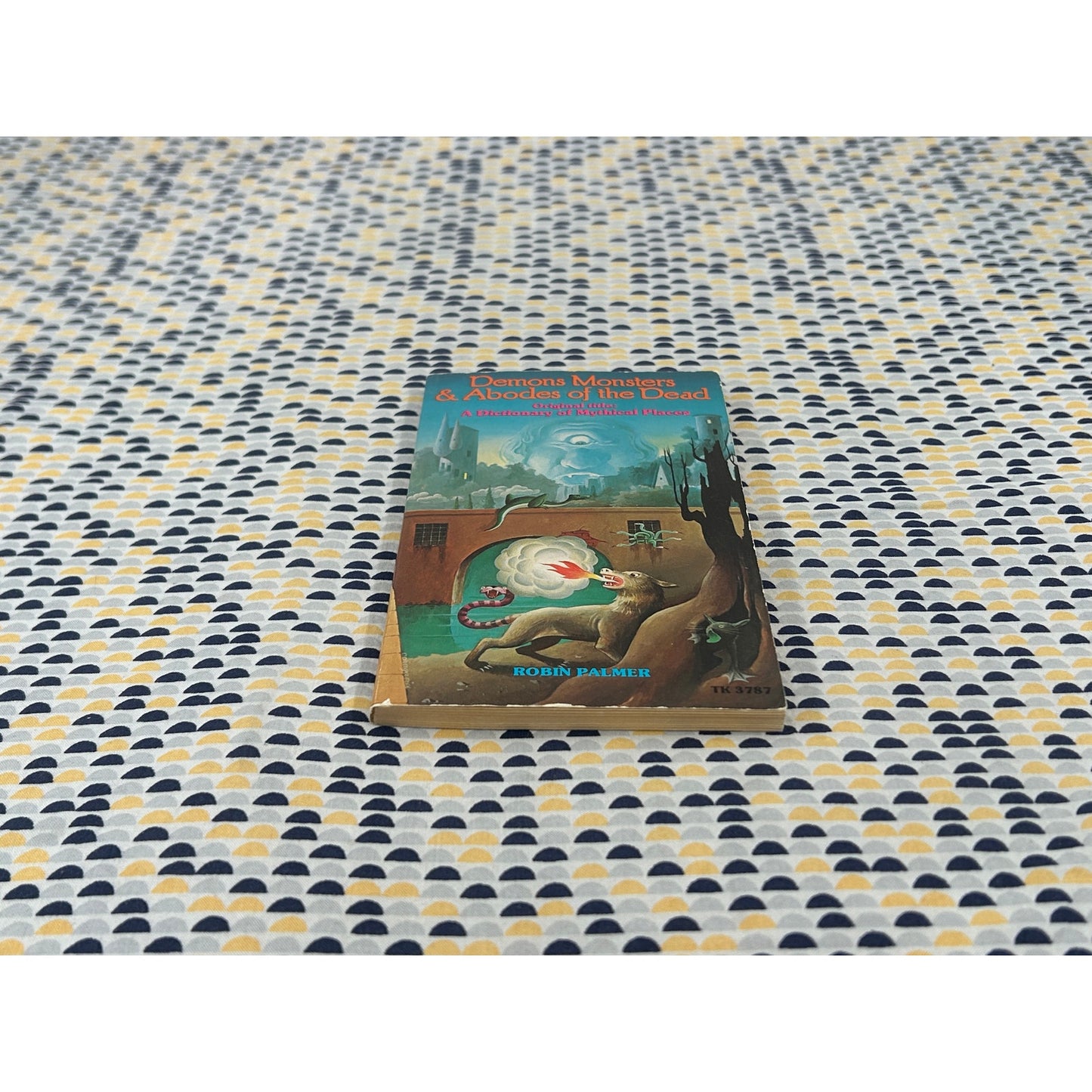 Demons Monsters & Abodes of the Dead - Robert Palmer - Scholastic - Paperback