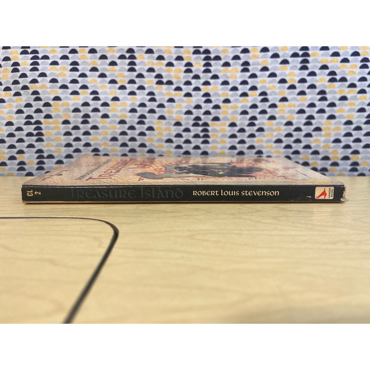 Treasure Island - Robert Louis Stevenson - Airmont Books - Paperback