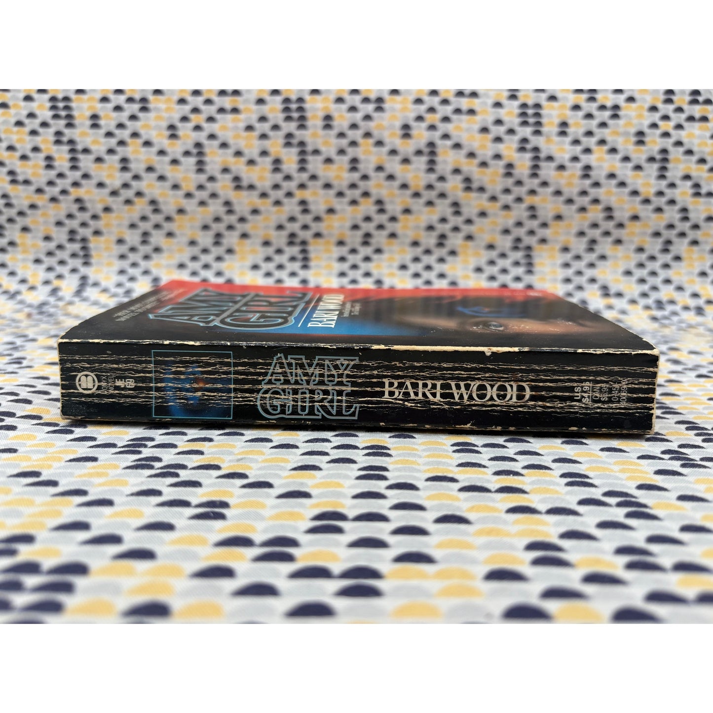 Amylgirl - Bari Wood - Onyx - Paperback