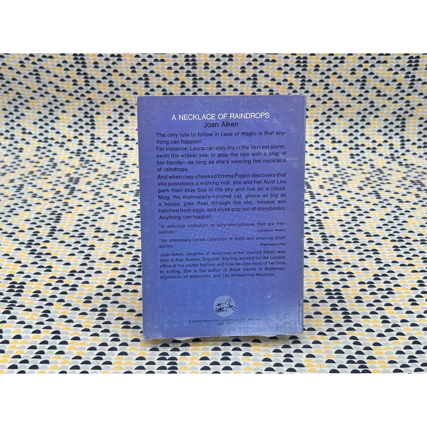 A Necklace Of Raindrops - Joan Aiken - Dell - Paperback