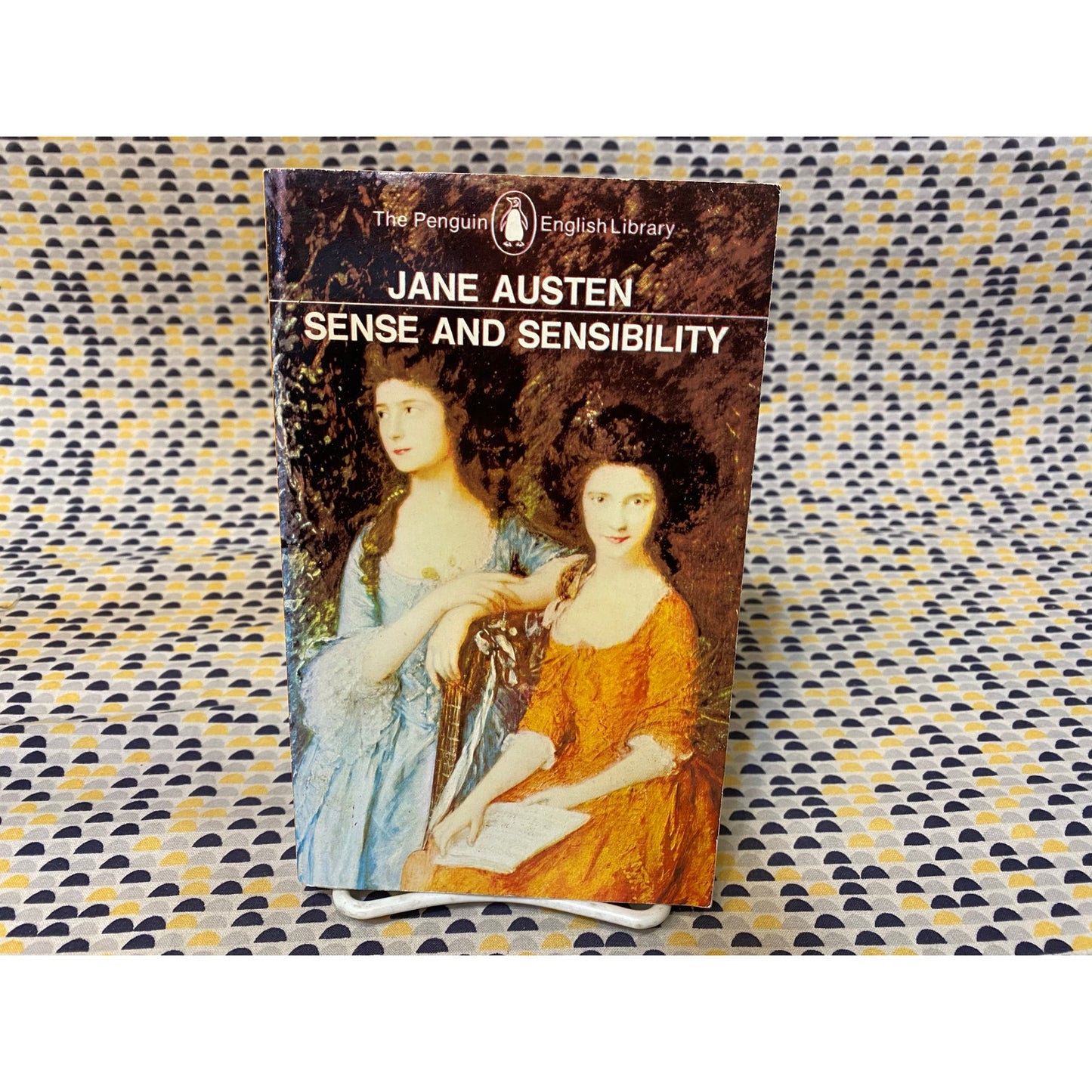 Sense and Sensibility - Jane Austen - Vintage Paperback Book - Penguin Edition