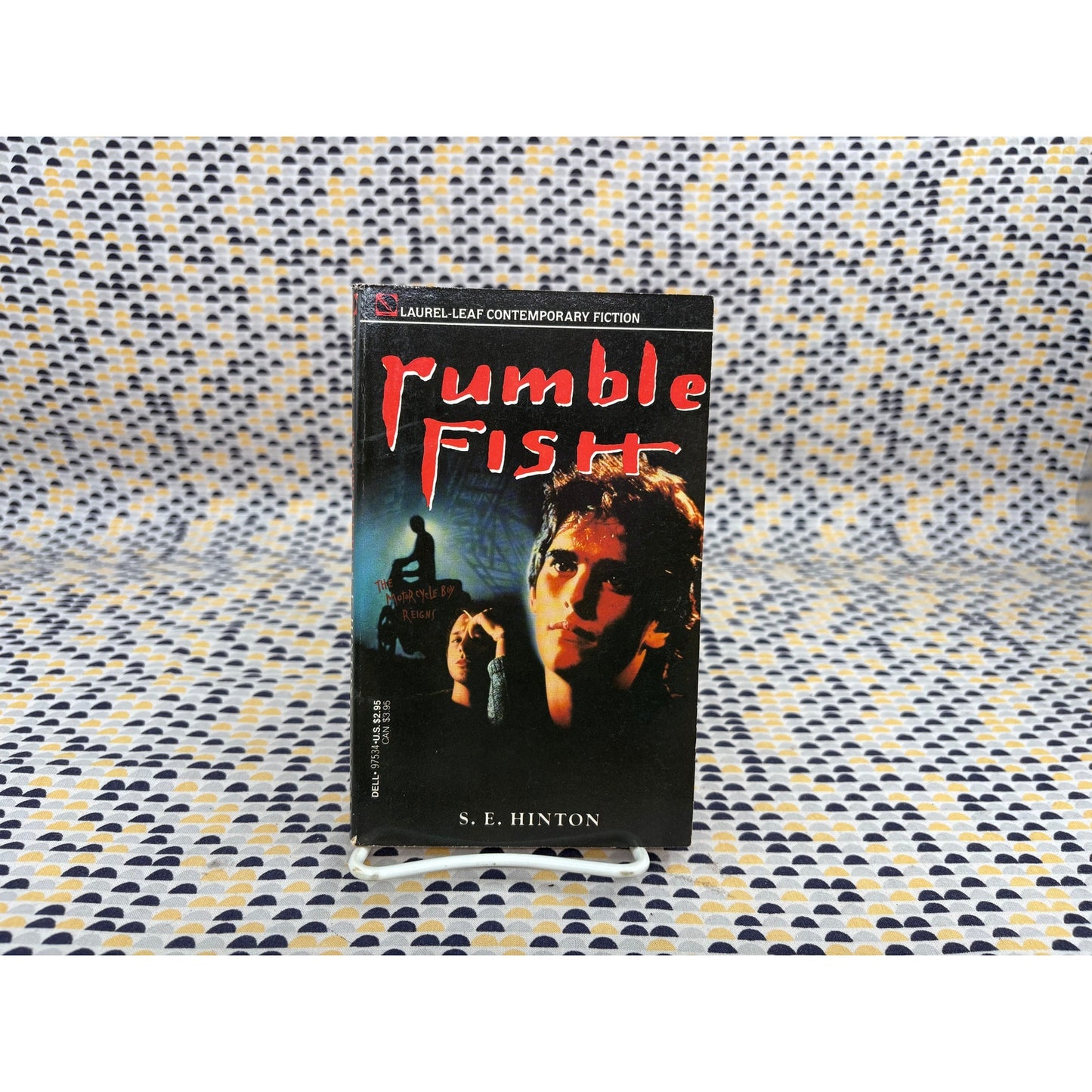 Rumble Fish - S.E. Hinton - Movie Tie-In Edition - Matt Dillon - Vintage Paperback Book - Dell Edition