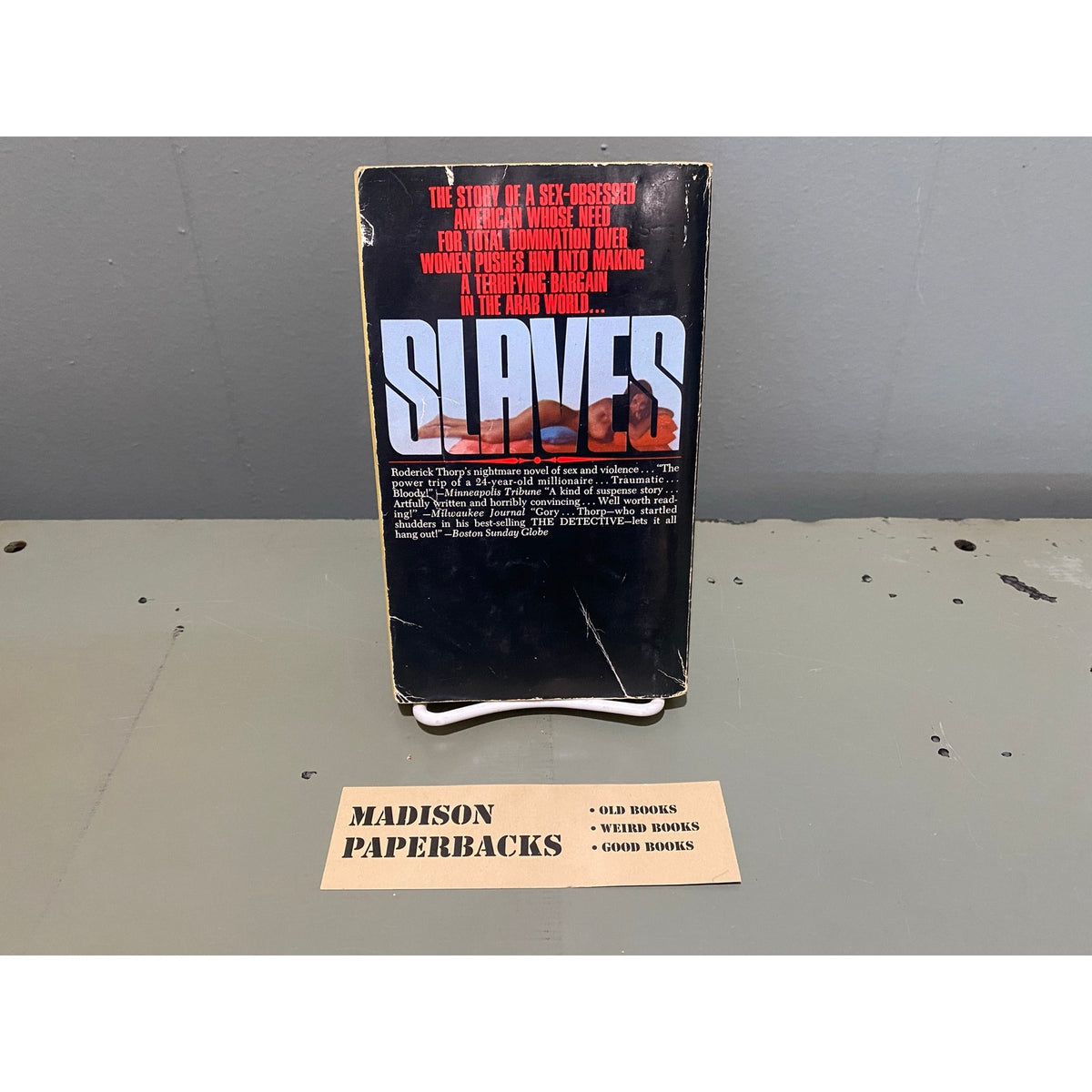 Slaves - Roderick Thorp - Bantam - Paperback