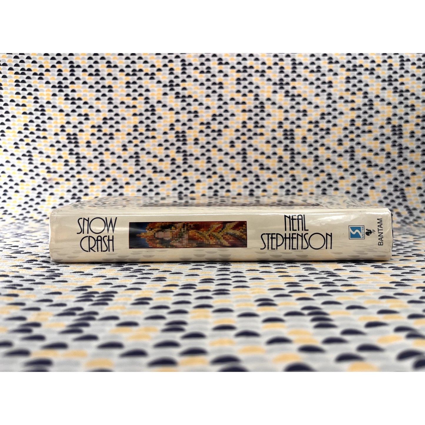 Snow Crash - Neal Stephenson - Vintage Hardcover Book - 1992 Book Club Edition - Bantam Spectra