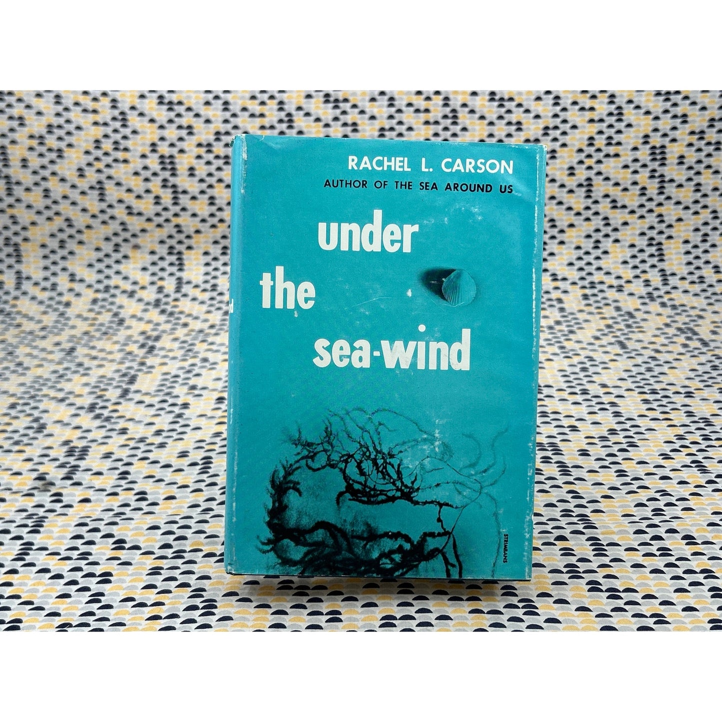 Under the Sea-Wind - Rachel Carson - Oxford University Press - Hardcover