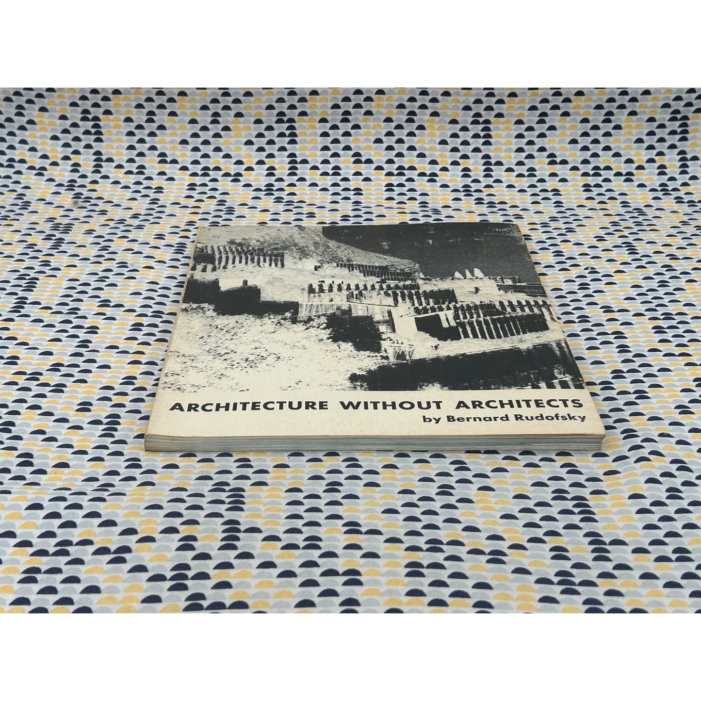 Architecture Without Architects - Bernard Rudofsky - Doubleday - Paperback