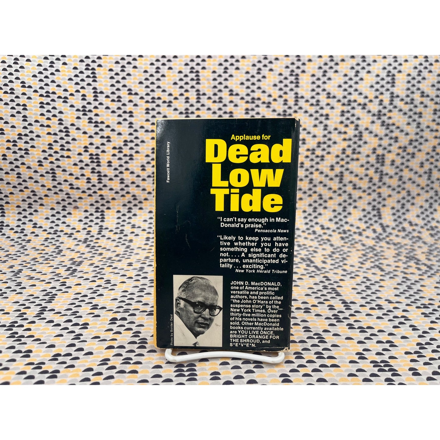 Dead Low Tide - John D. MacDonald - Fawcett Gold Medal - Paperback