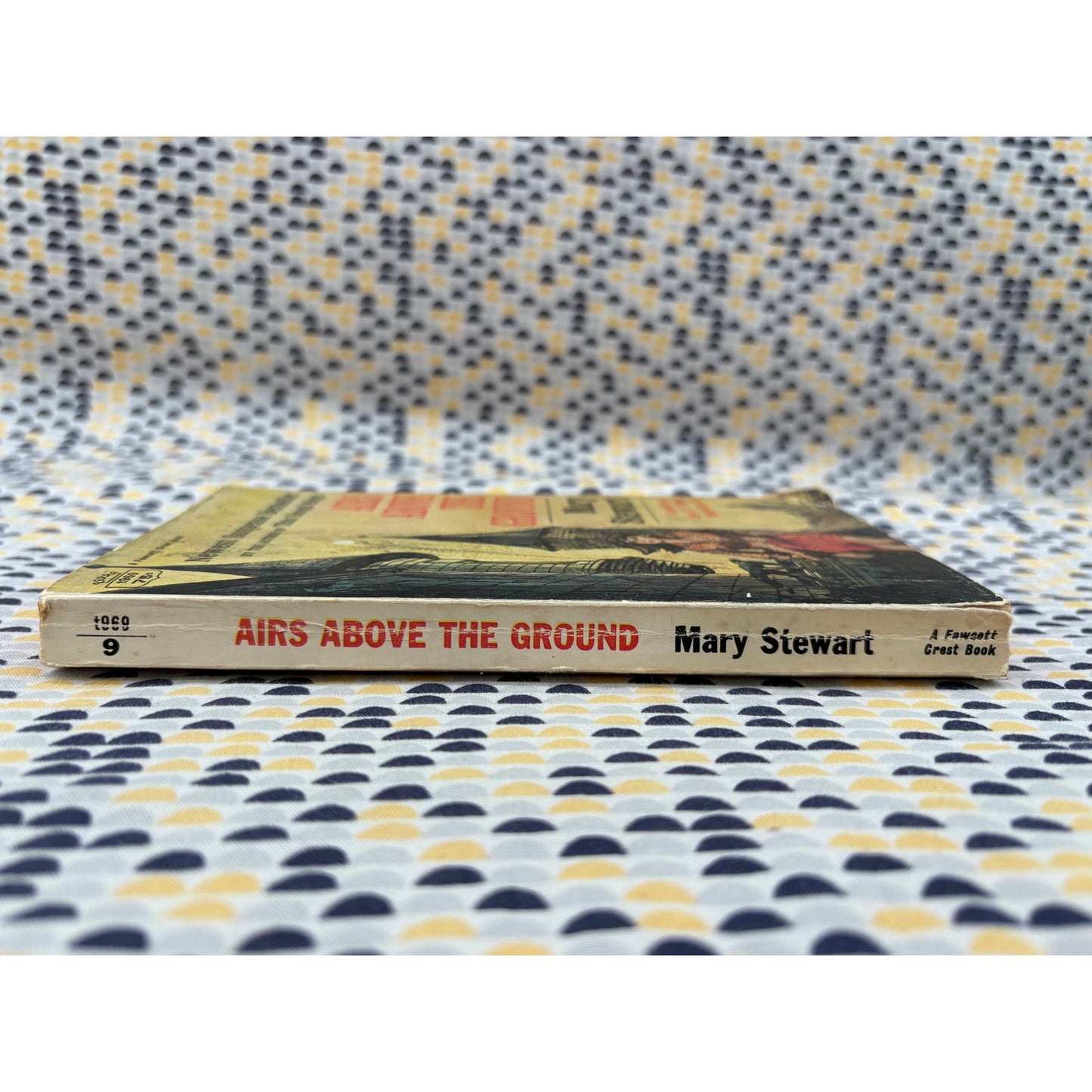 Airs Above The Ground - Mary Stewart - Fawcett - Paperback