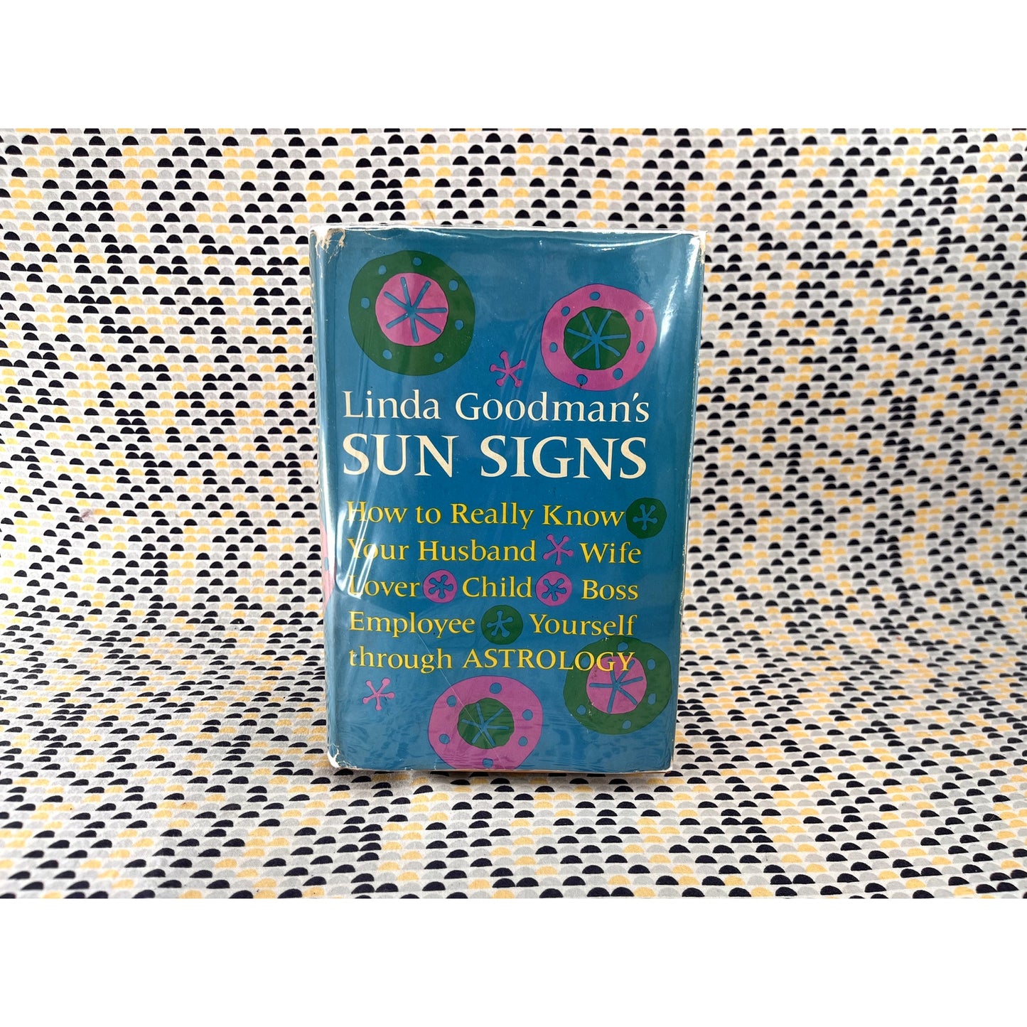 Sun Signs - Linda Goodman - Taplinger Books - Hardcover