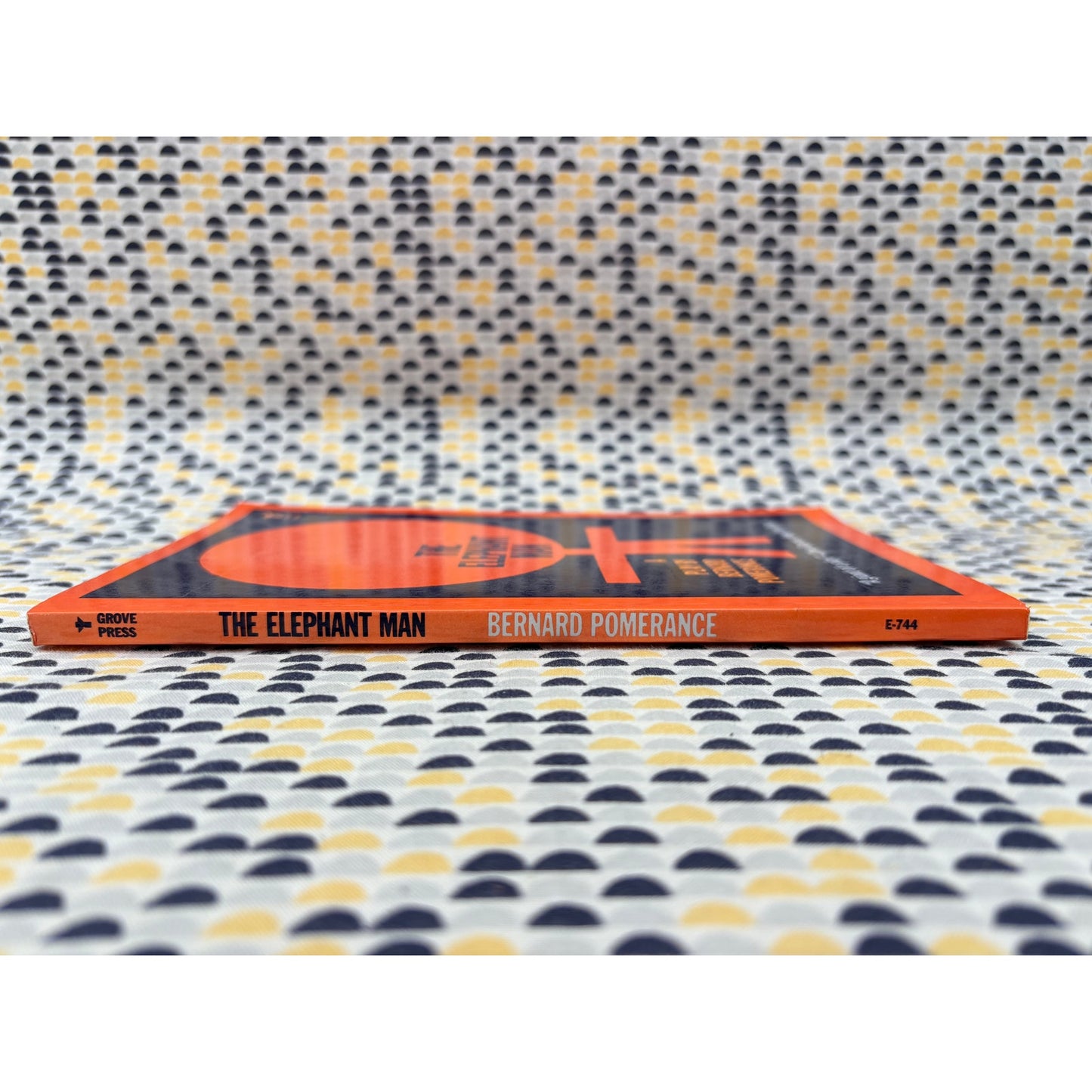 The Elephant Man - Bernard Pomerance - Vintage Paperback - Grove Press Edition