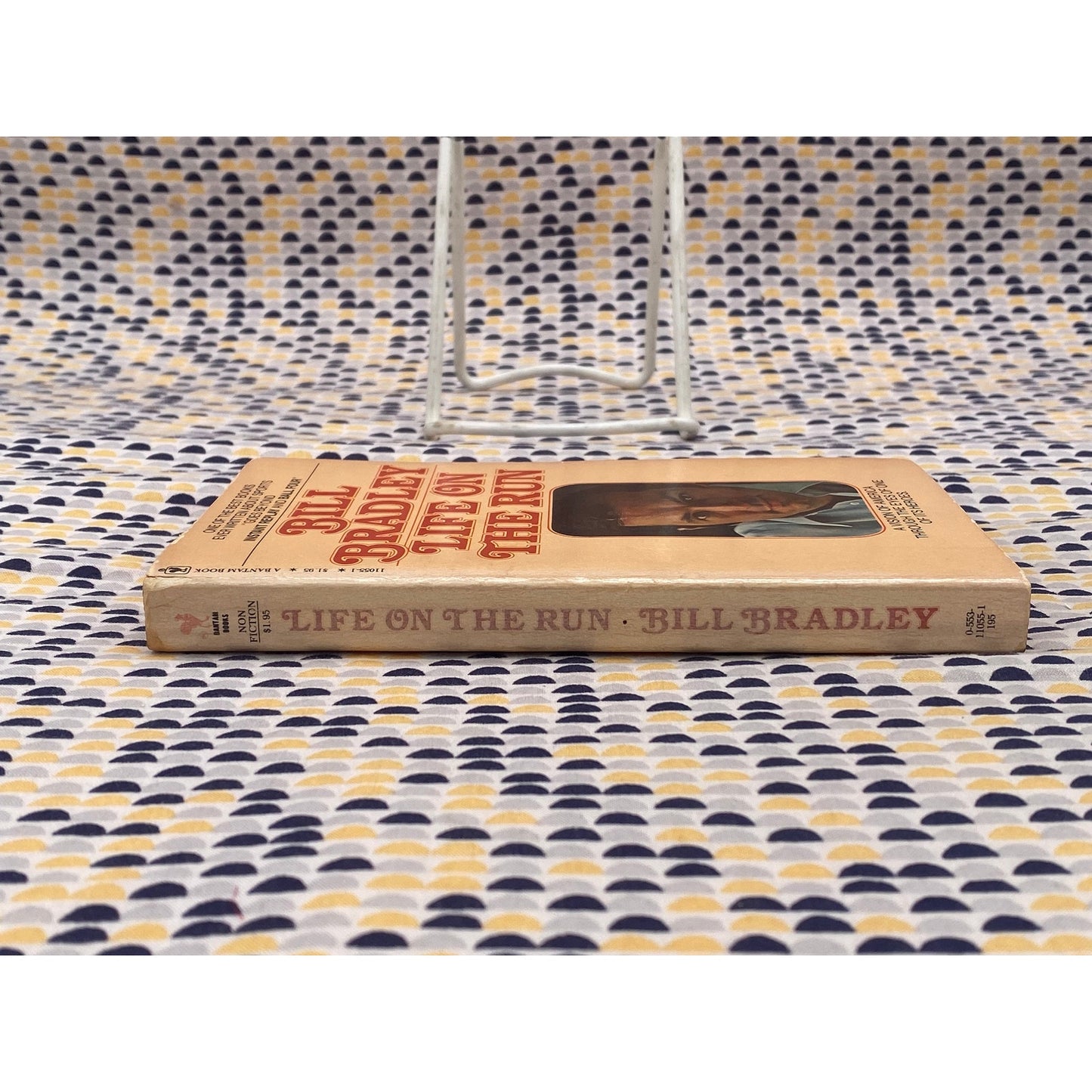 Life On The Run - Bill Bradley - Vintage Paperback Book - Bantam Edition