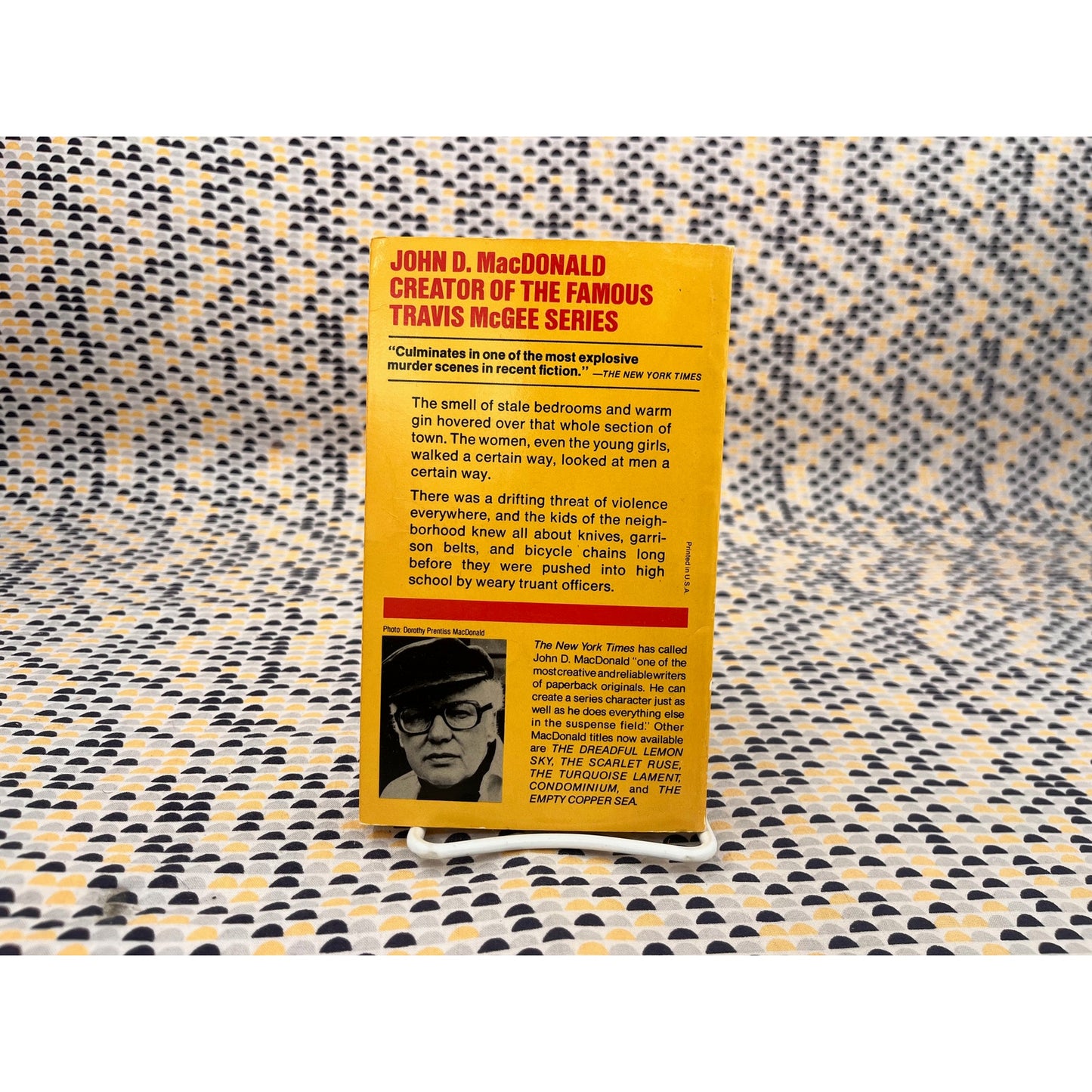 The Neon Jungle - John D. MacDonald - Fawcett Gold Medal - Paperback