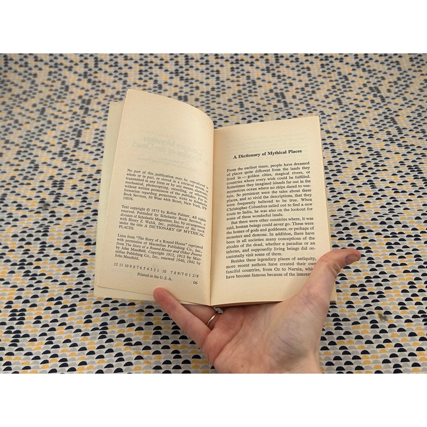 Demons Monsters & Abodes of the Dead - Robert Palmer - Scholastic - Paperback