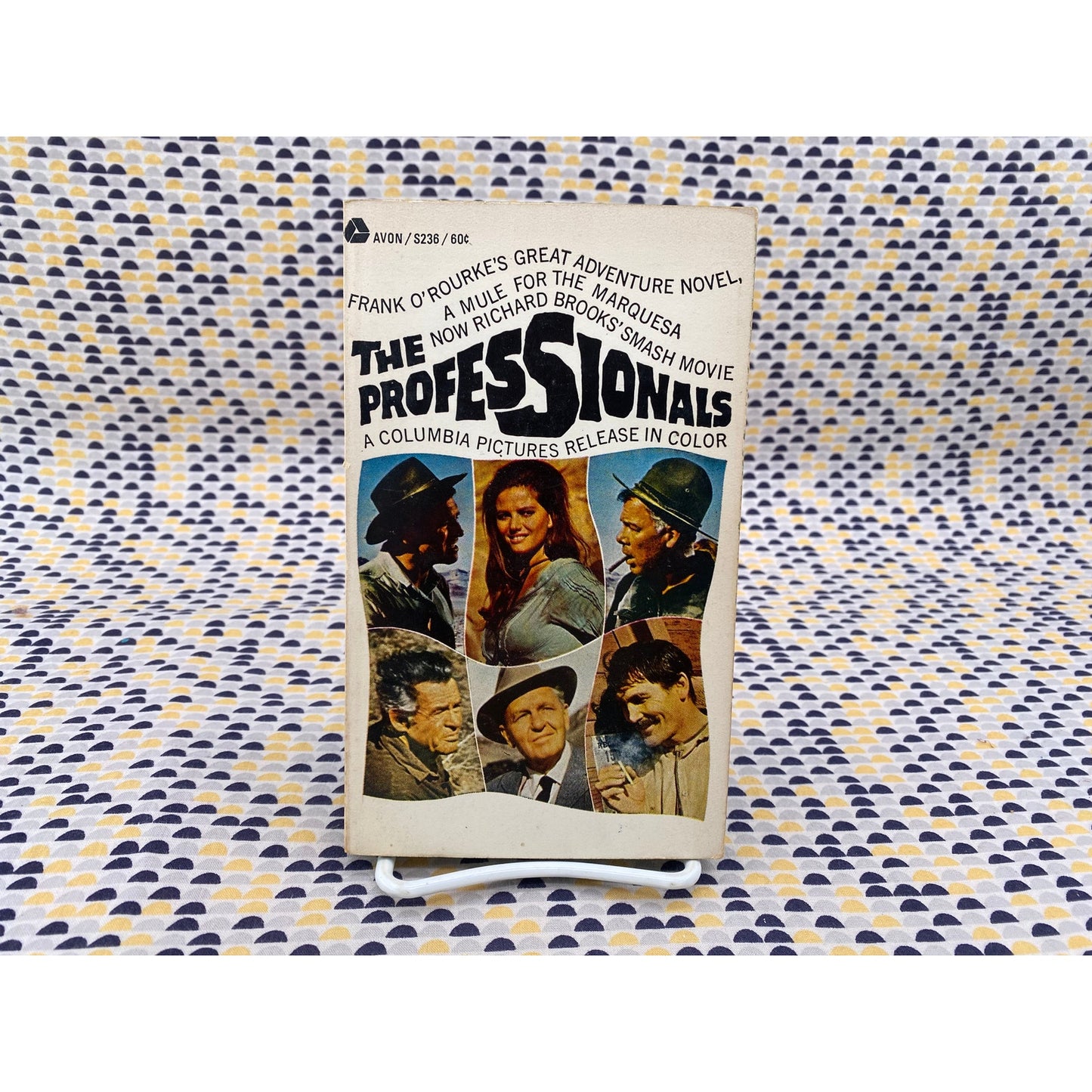 The Professionals - Frank O Rourke - Movie Tie In Edition - Avon - Paperback