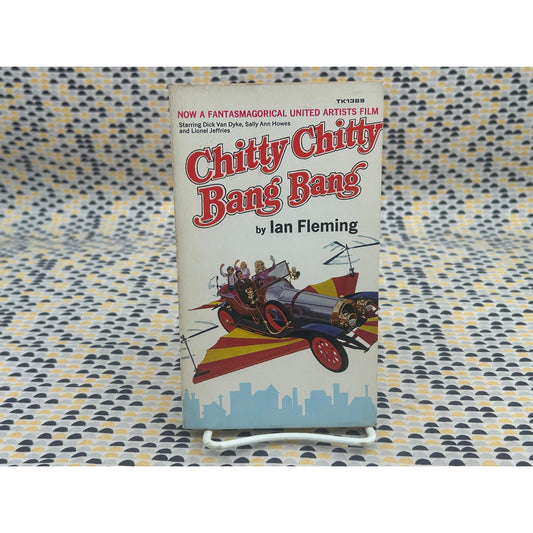 Chitty Chitty Bang Bang - Ian Fleming - Vintage Paperback Book - Signet Edition