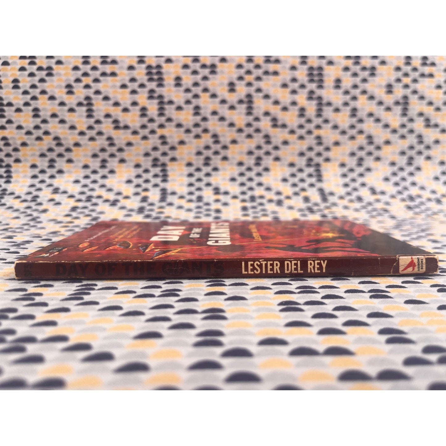 Day of the Giants - Lester Del Rey - Airmont Books - Paperback