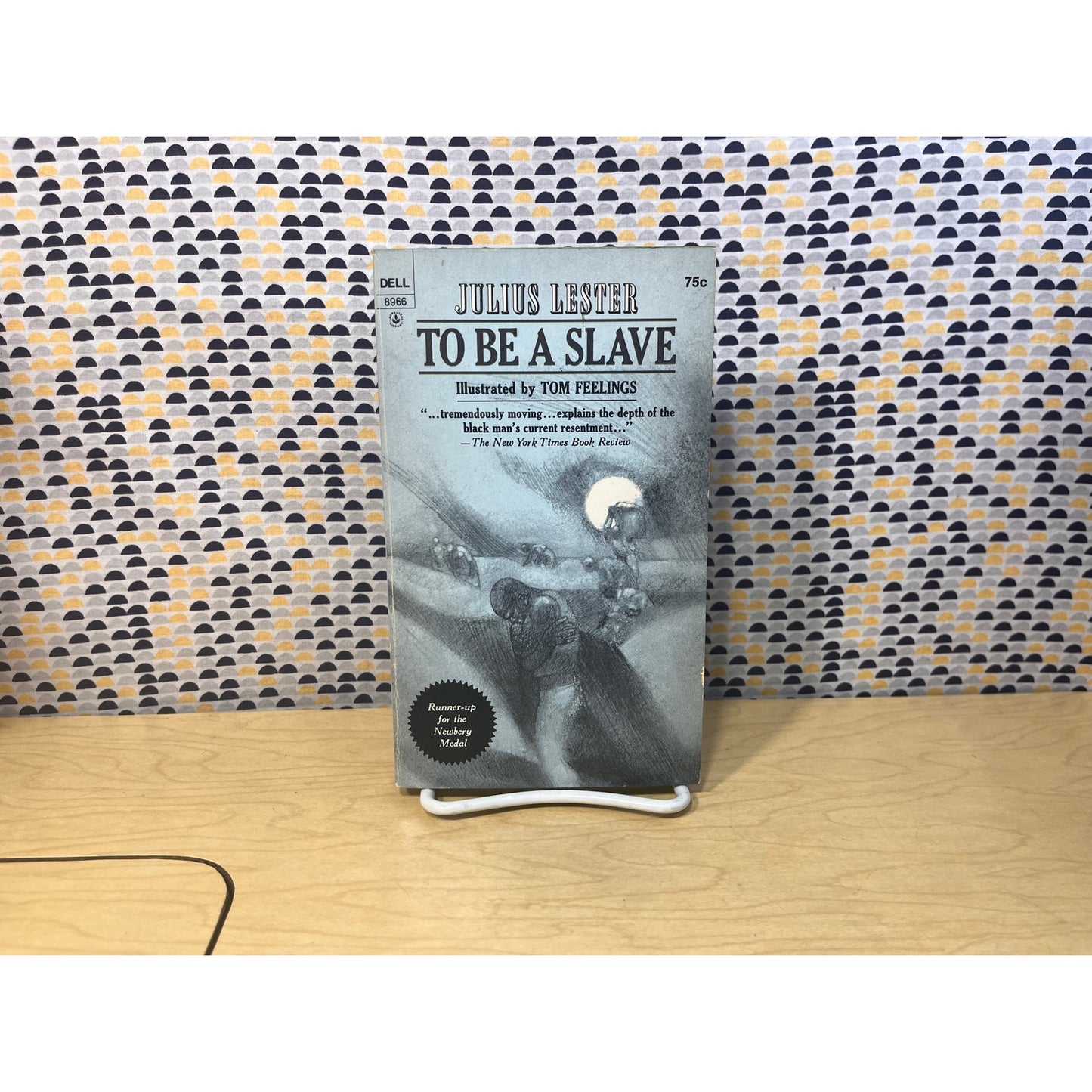 To Be a Slave - Julias Lester - Dell Books - Paperback
