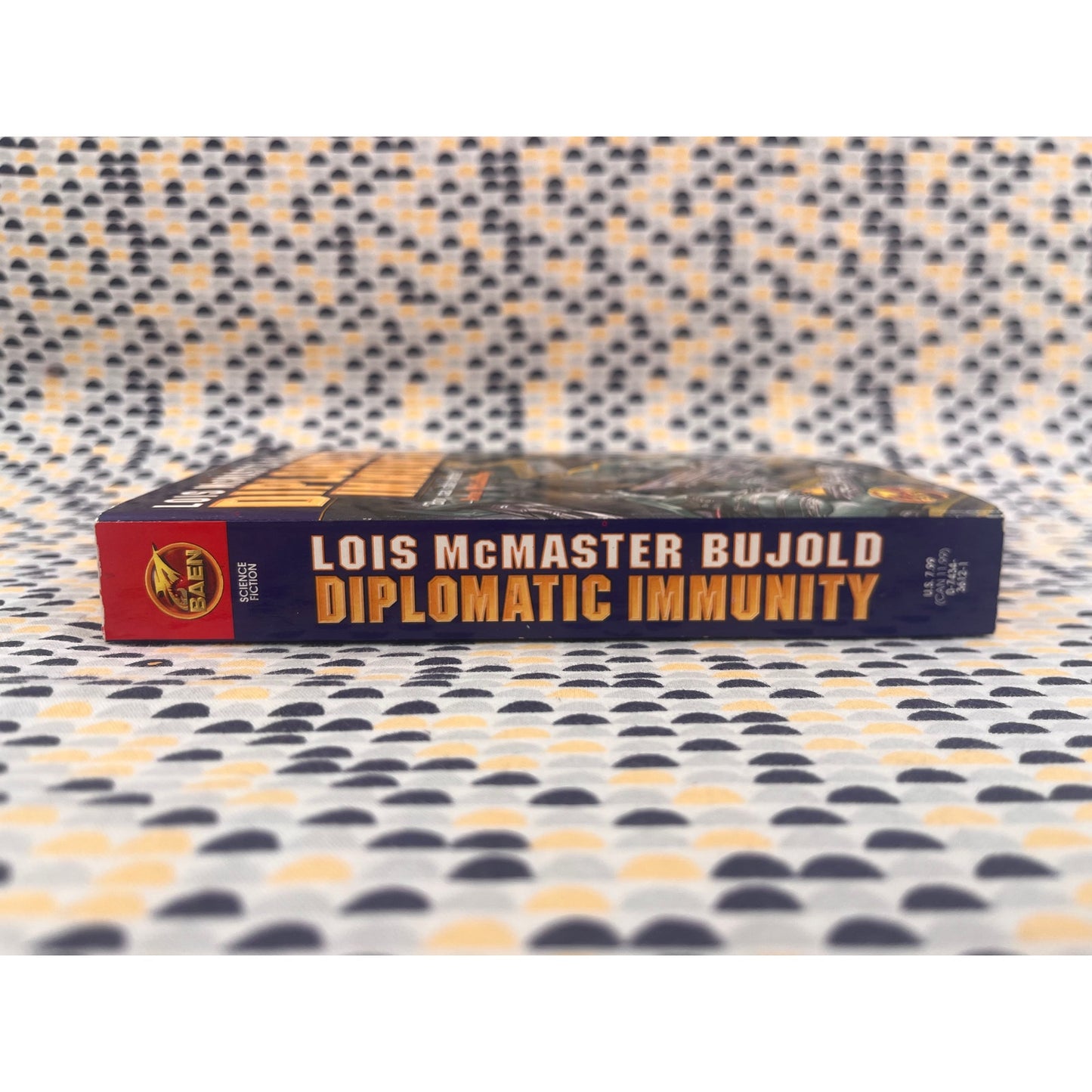 Diplomatic Immunity - Lois McMaster Bujold - Baen Books - Paperback