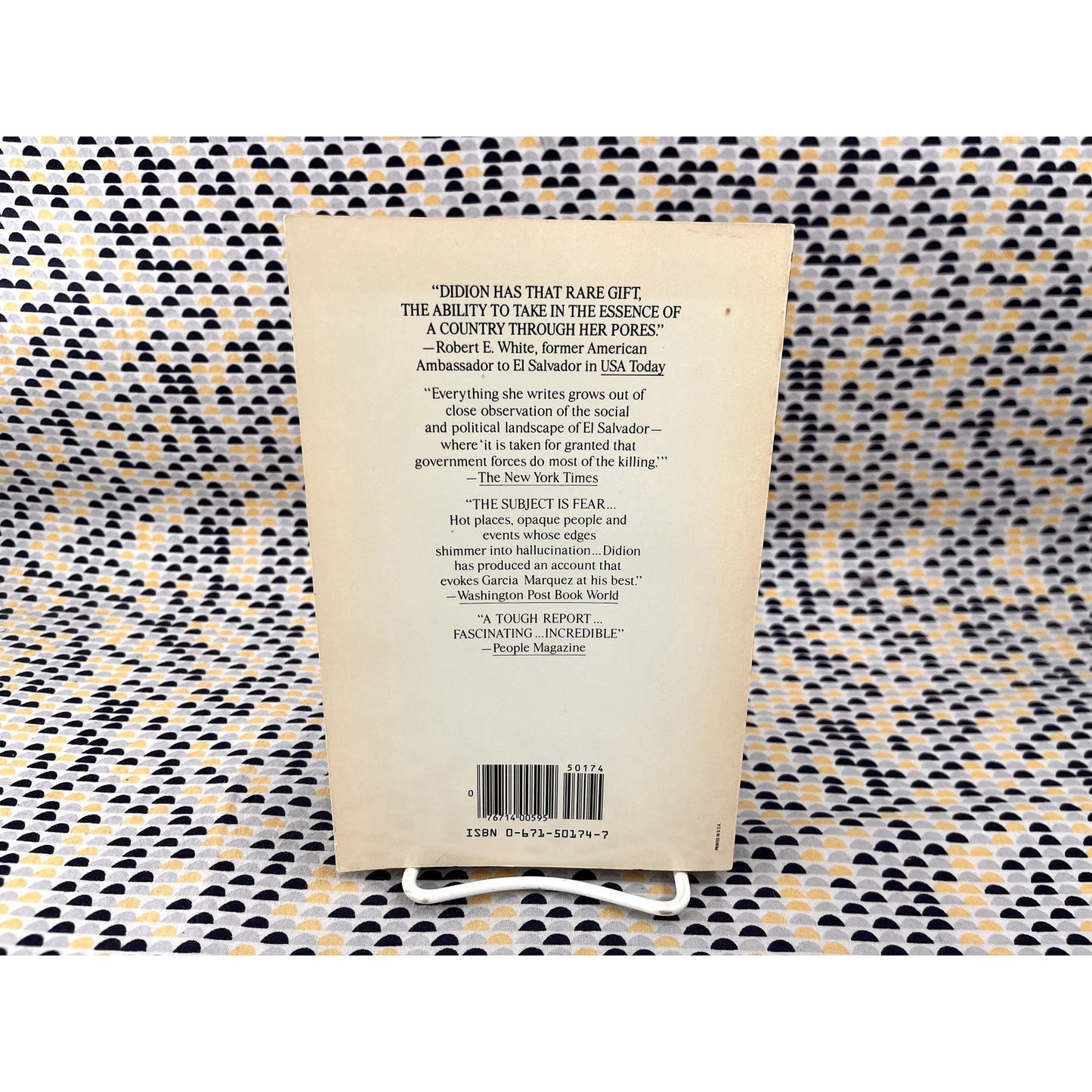 Salvador - Joan Didion - Washington Square Press - Paperback