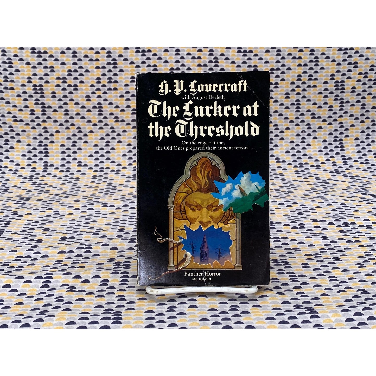 H.P. Lovecraft and August Derleth - The Lurker at the Threshold - Beagle Horror