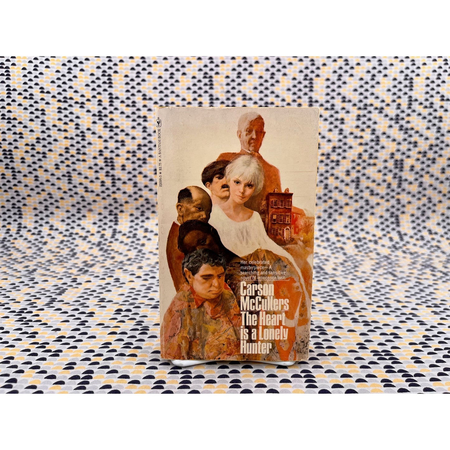 The Heart is a Lonely Hunter - Carson McCullers - Bantam Books - Paperback