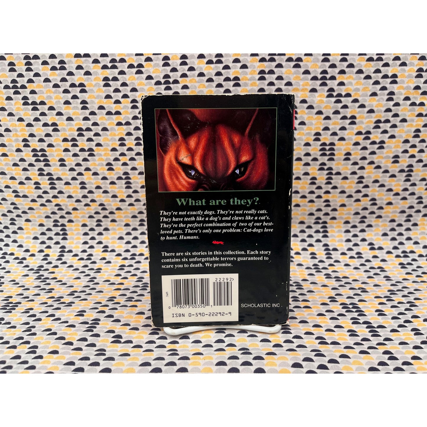 The Cat-Dogs - Ed. A. Finnis - Scholastic Books - Paperback