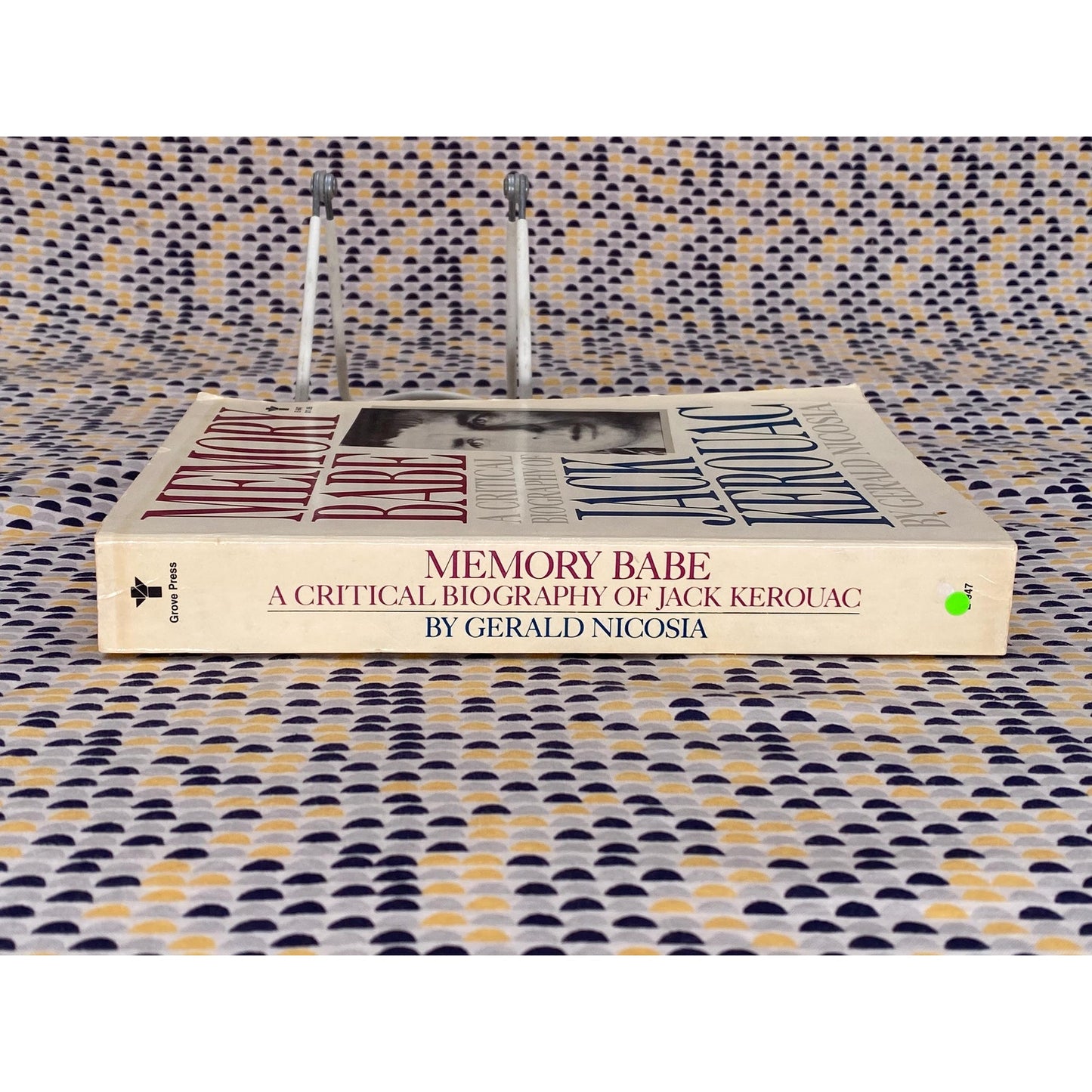 Memory Babe: A Critical Biography Of Jack Kerouac - Gerald Nicosia - Vintage Paperback Book - Grove Press Edition