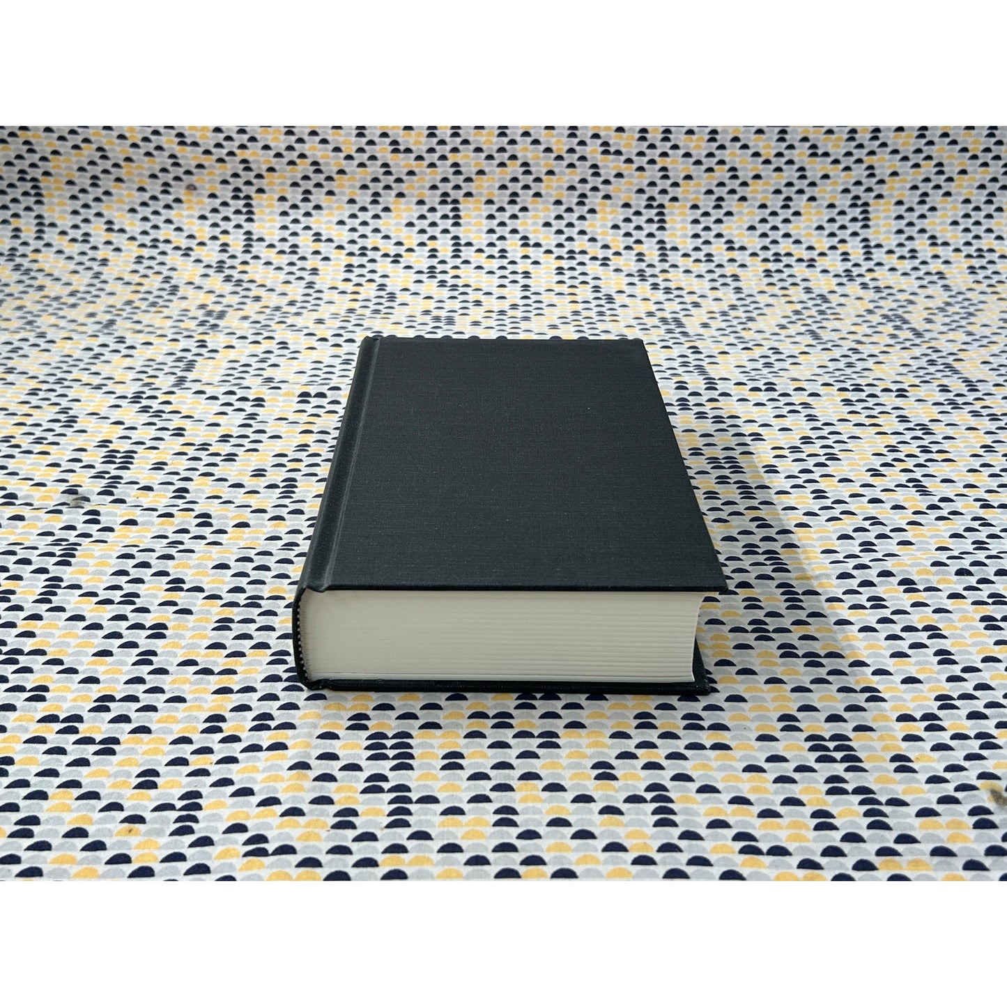 Larva - Julian Ríos - Dalkey - Hardcover