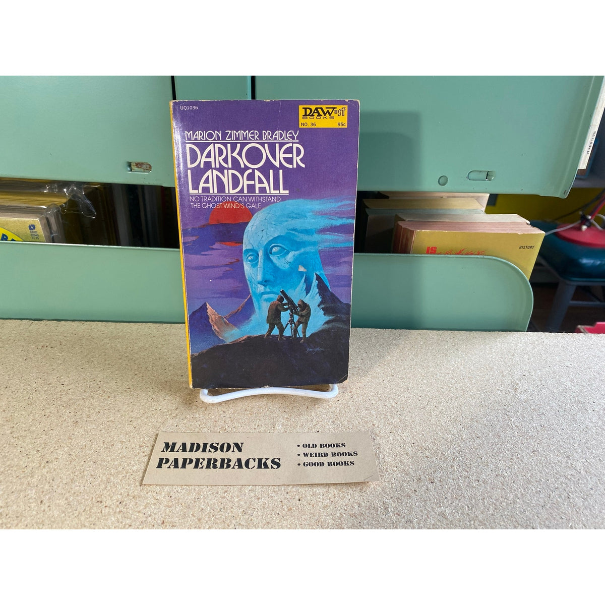 Darkover Landfall - Marion Zimmer Bradley - DAW 36 - Jack Gaughan cover - Paperback