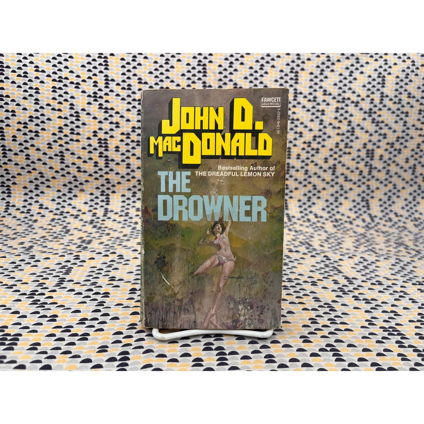 The Drowner - John D. MacDonald - Fawcett Gold Medal - Paperback