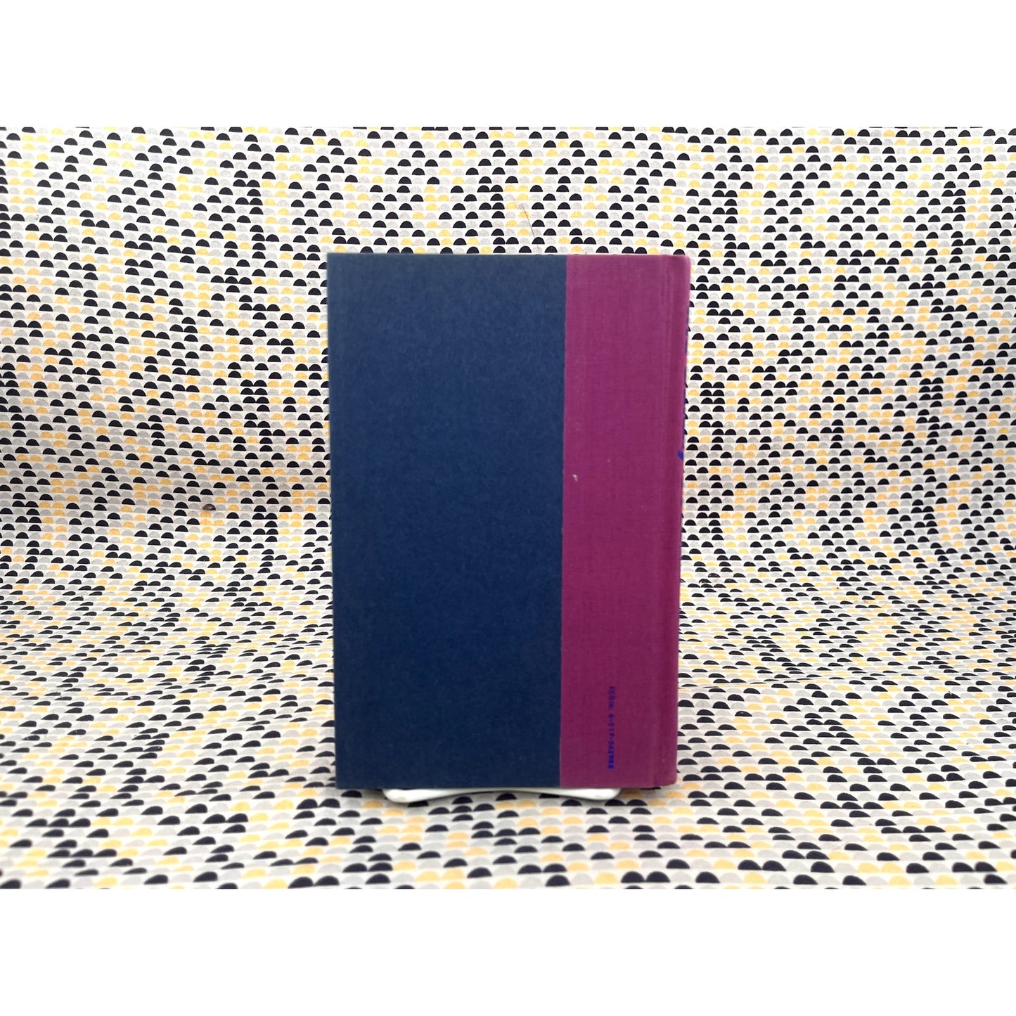 The Hitchhiker's Guide to the Galaxy - Douglas Adams - 1st Am Edition, 1st Print