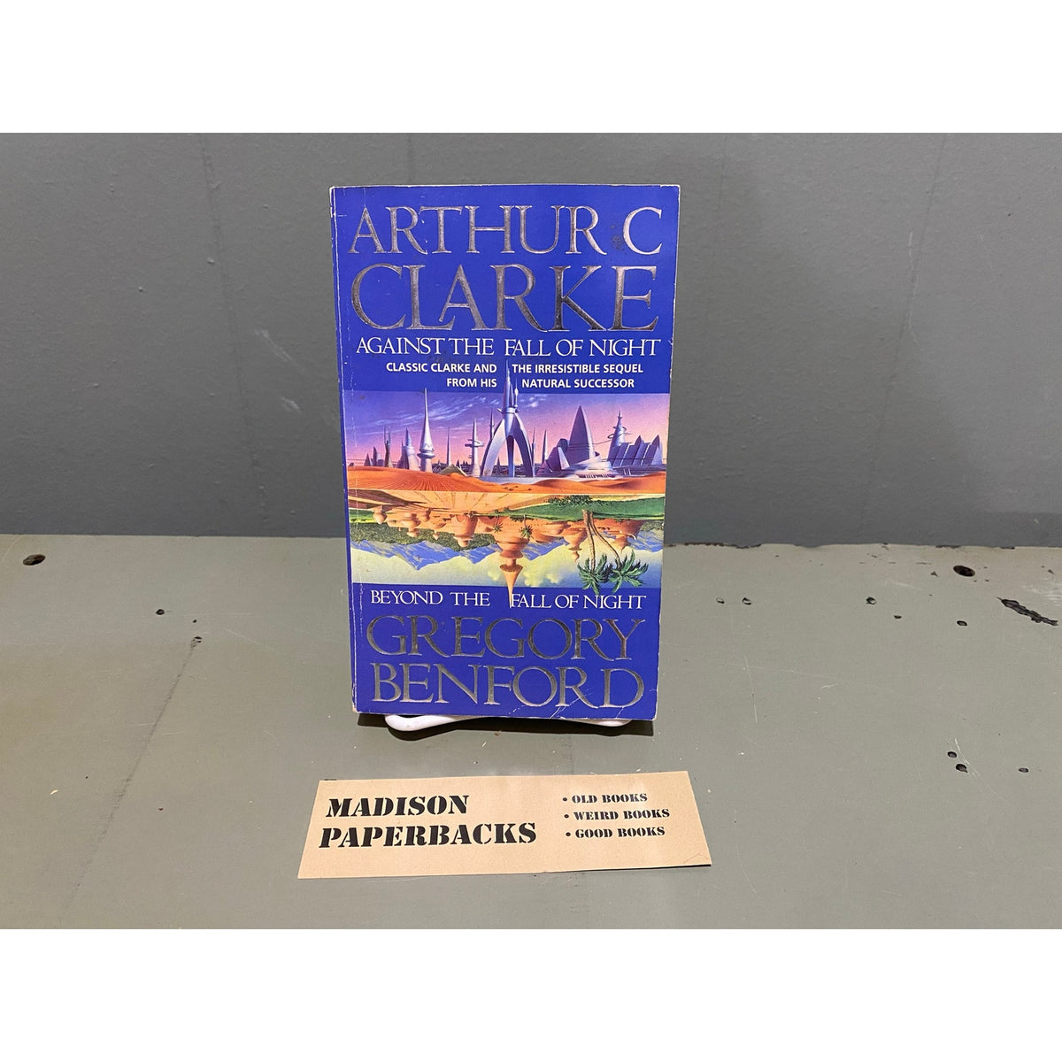 Against the Fall of Night/Beyond the Fall of Night - Arthur C. Clarke and Gregory Benford - Orbit - Papberback