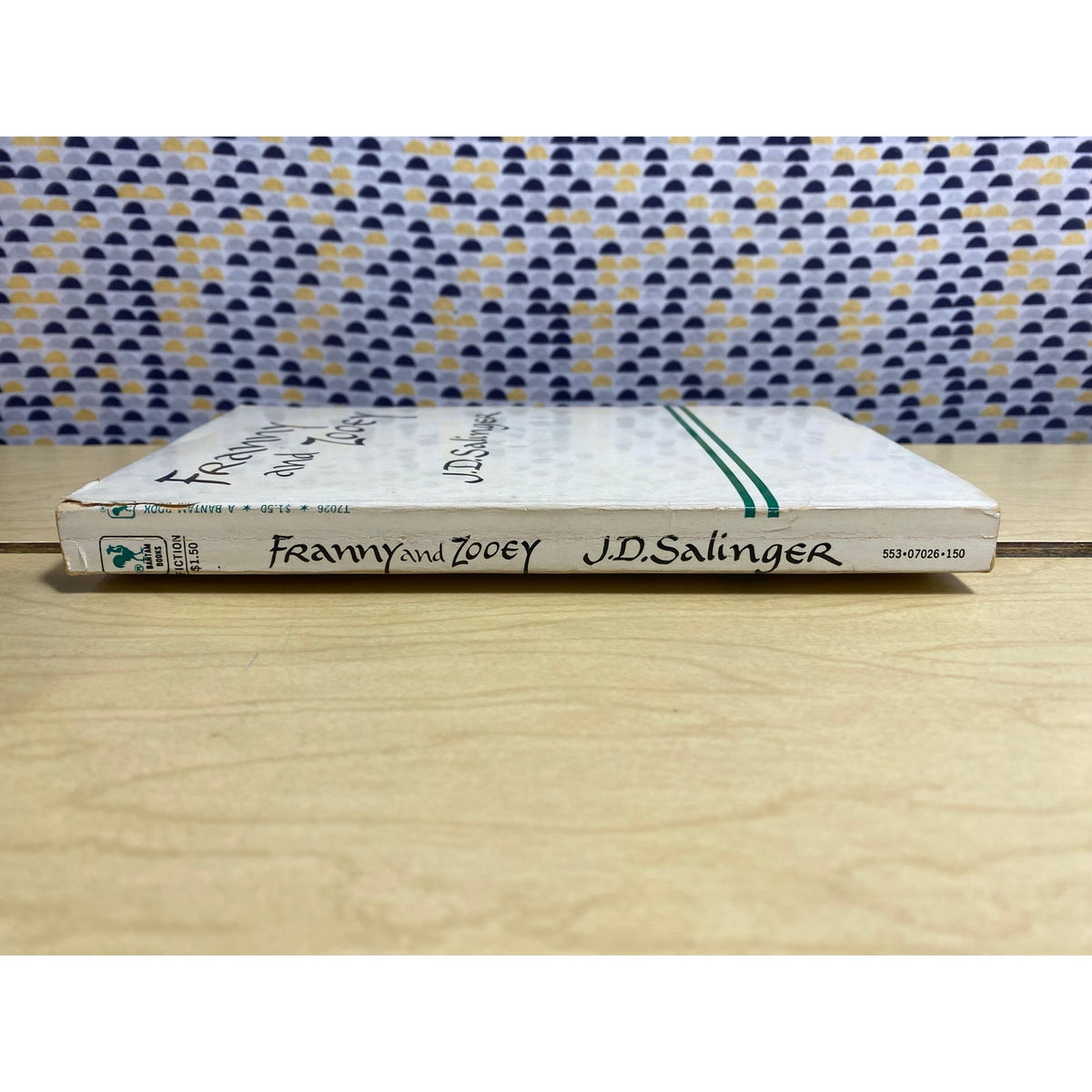 Franny and Zooey - J.D. Salinger - Vintage Paperback Book - Bantam Edition