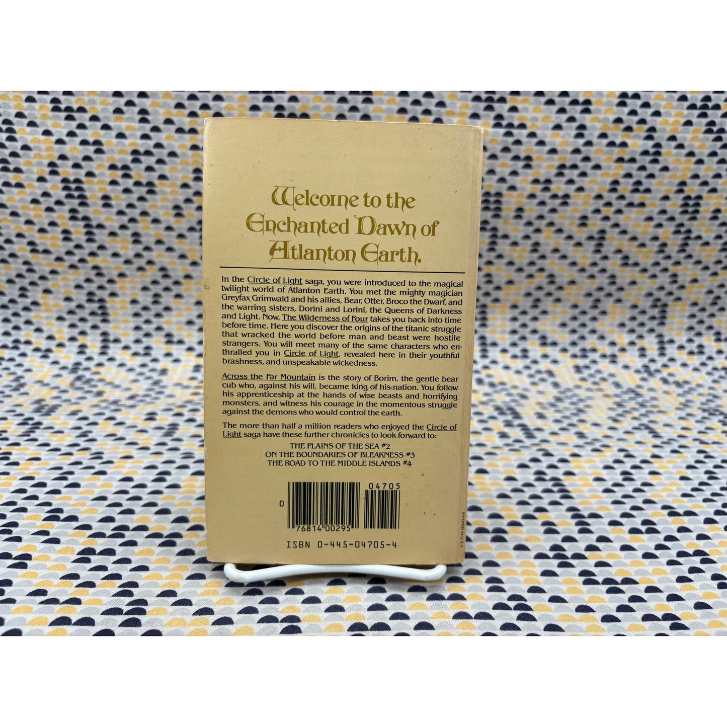 Across The Far Mountain - Niel Hancock - Fawcett - Paperback