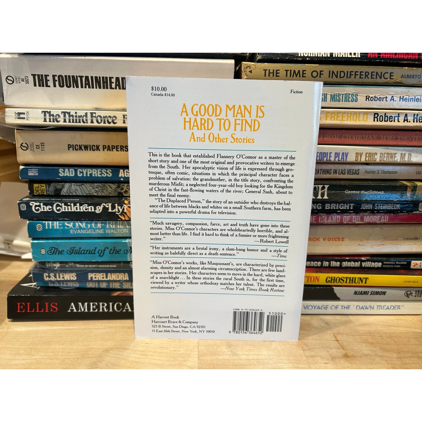 A Good Man Is Hard To Find And Other Stories - Flannery O'Connor - Vintage Paperback Book - Harvest/HBJ Edition