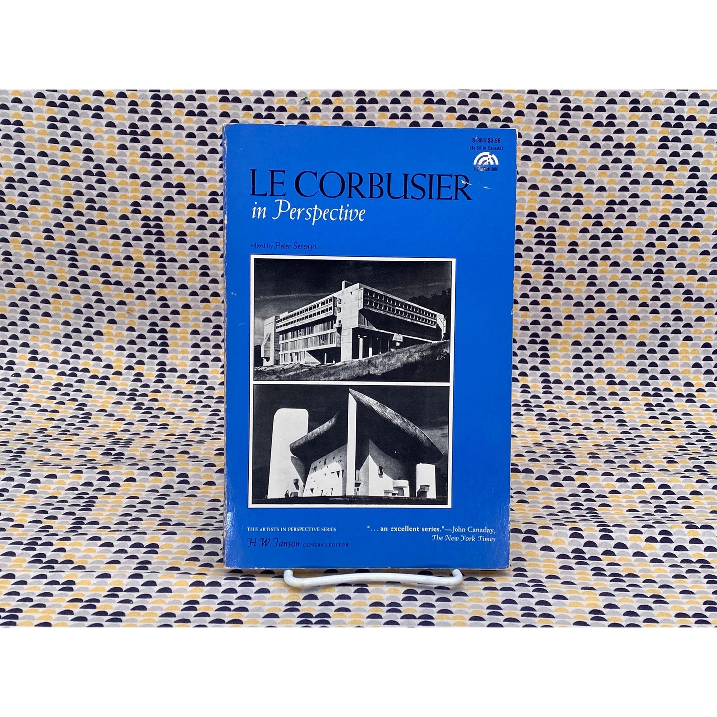 Le Corbusier In Perspective - Peter Serenyi, editor - Prentice-Hall, Inc. Edition
