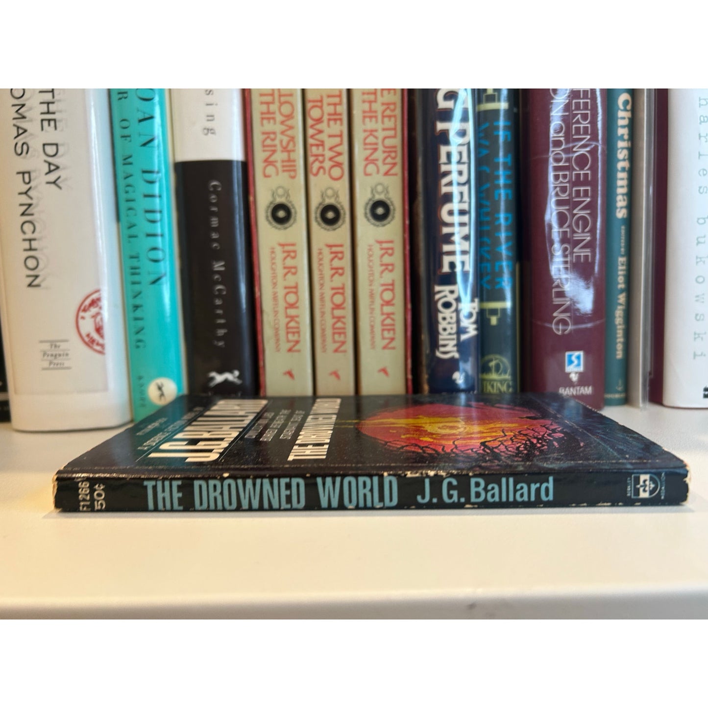 The Drowned World - J.G. Ballard - Vintage Paperback Book - 50 cent Berkley Edition