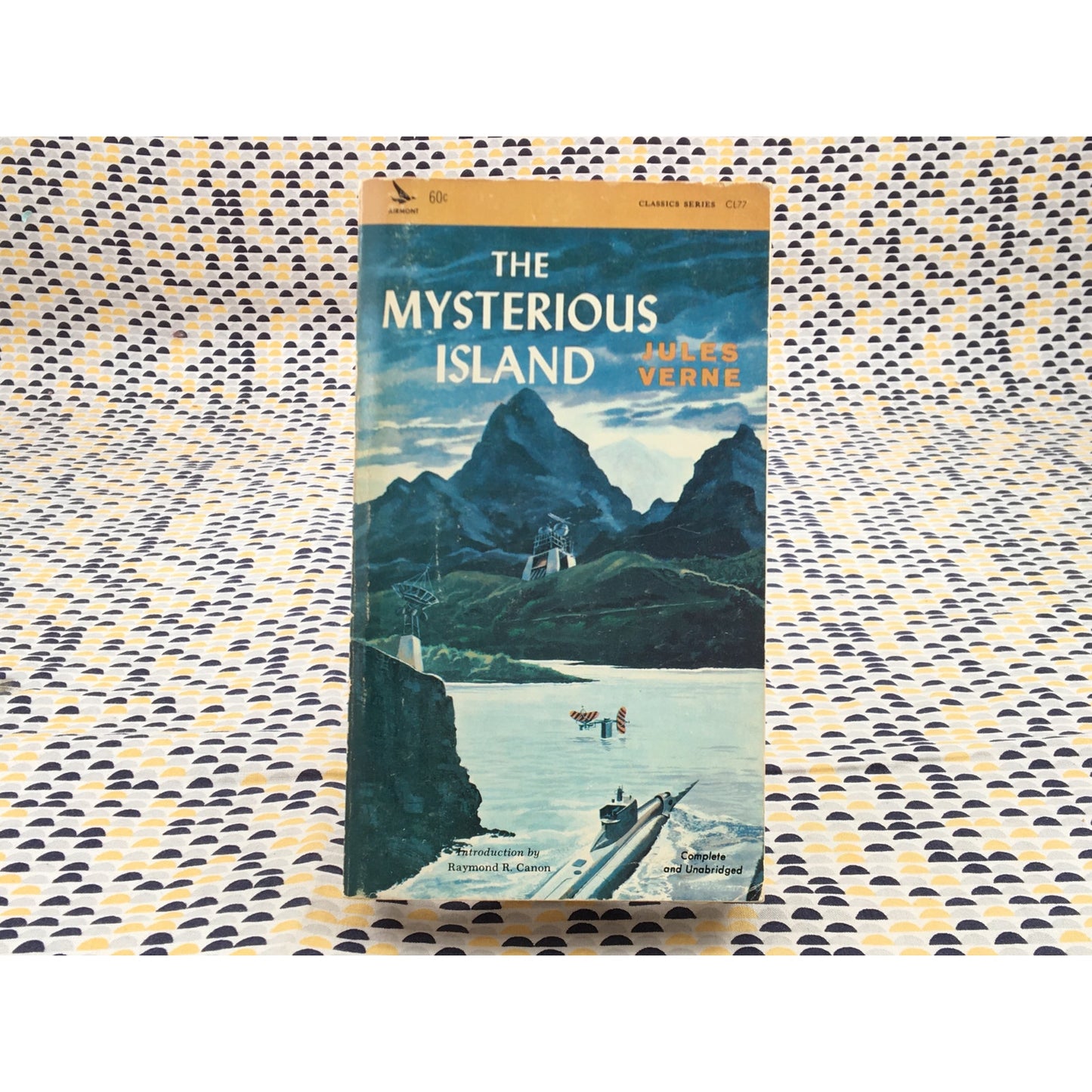 The Mysterious Island - Jules Verne - Airmont Classic - Paperback