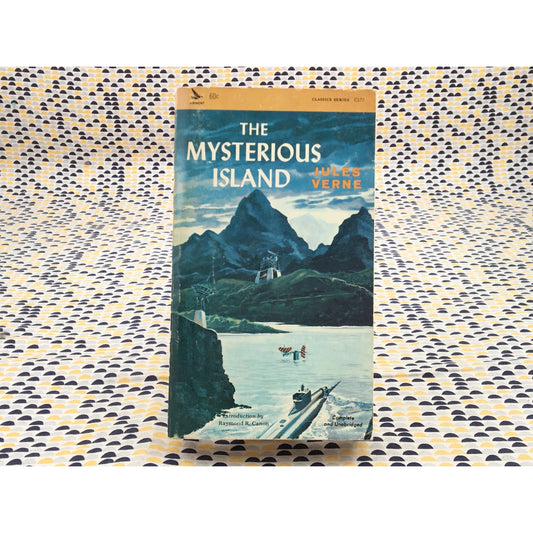 The Mysterious Island - Jules Verne - Airmont Classic - Paperback